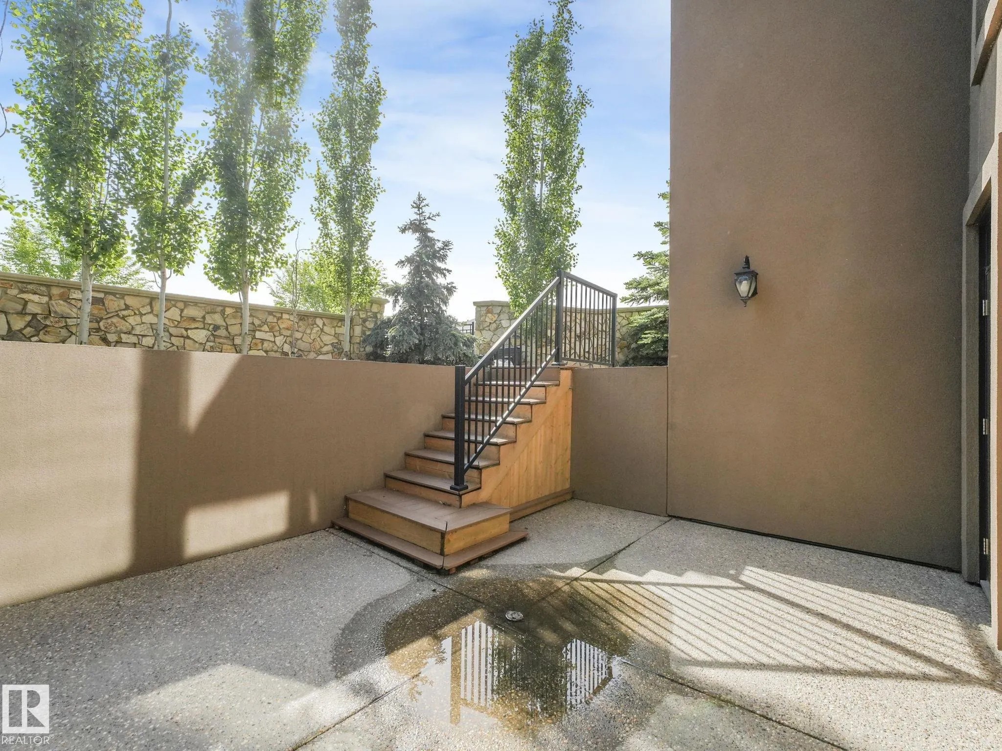 2807 WHEATON Drive