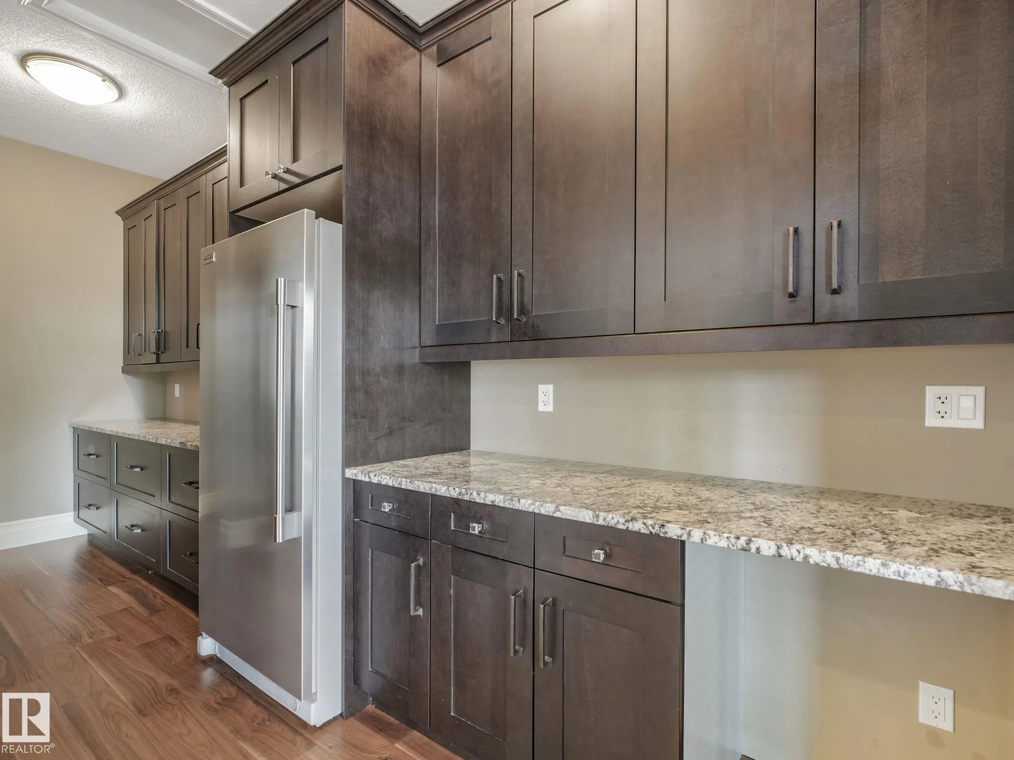 2807 WHEATON Drive