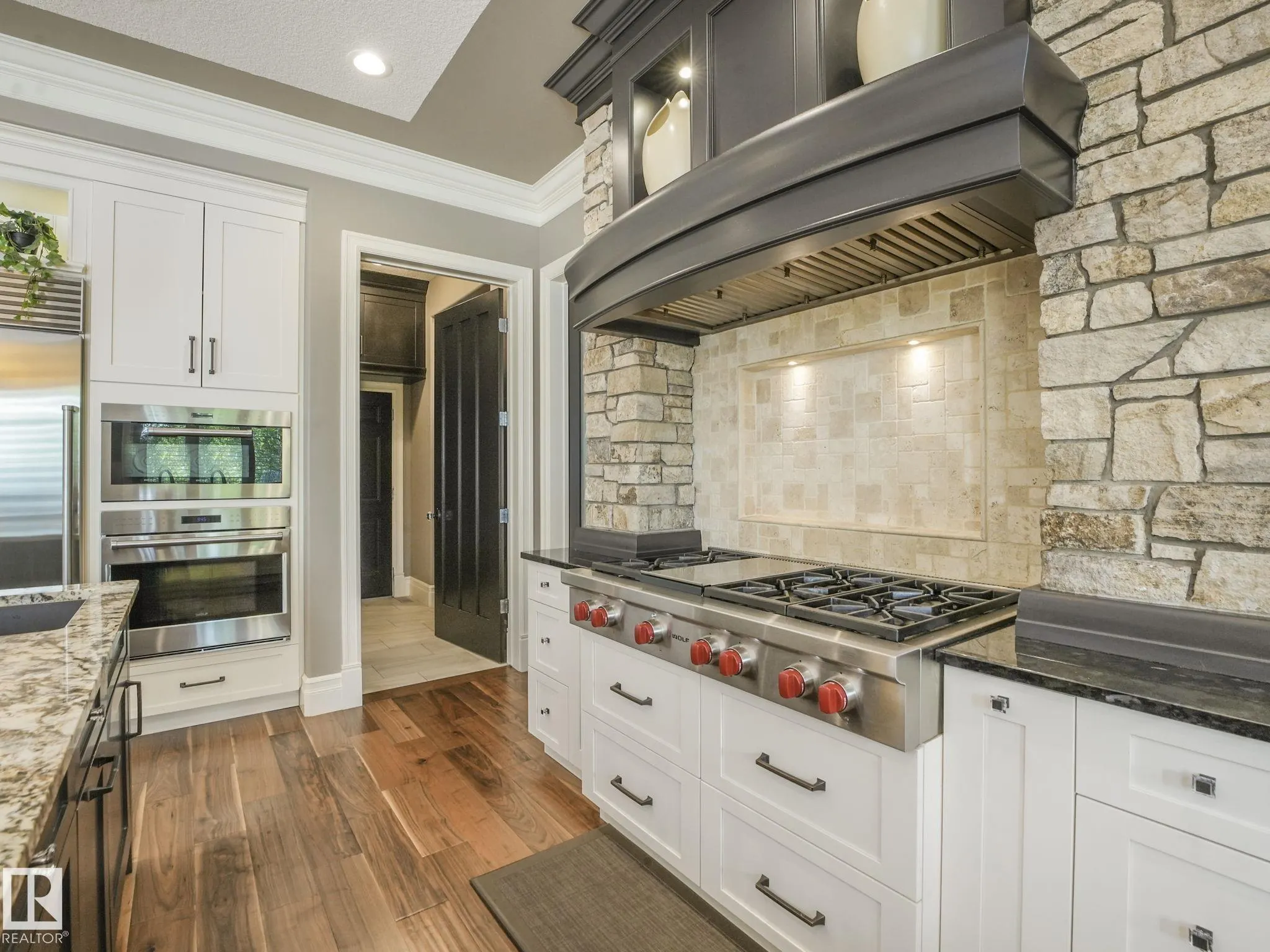 2807 WHEATON Drive