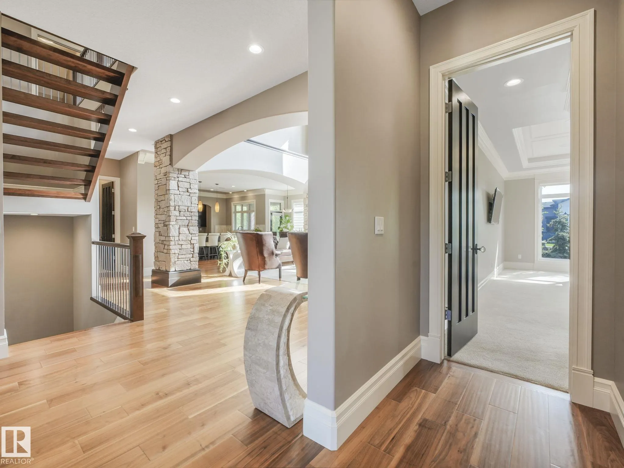 2807 WHEATON Drive