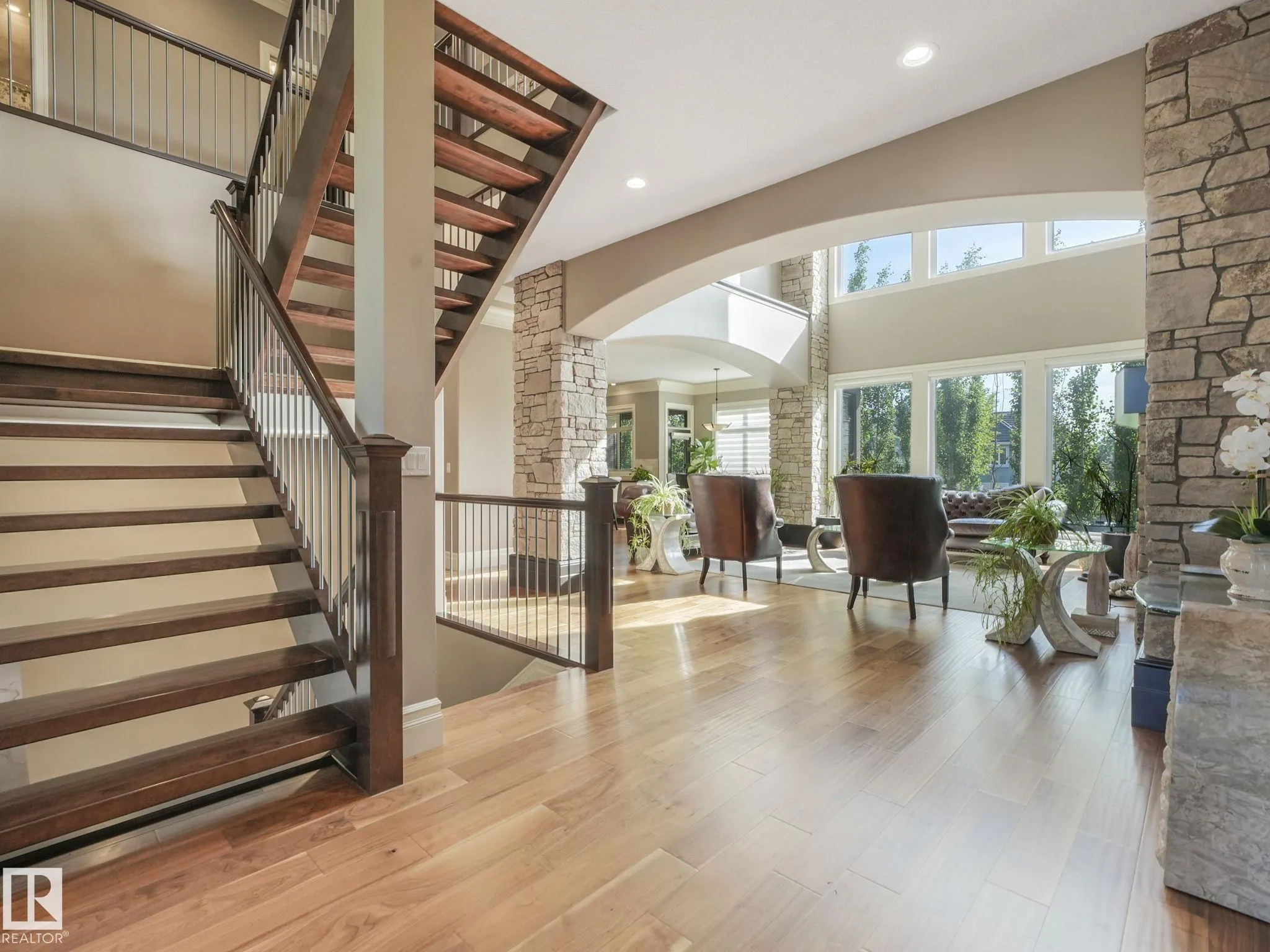 2807 WHEATON Drive