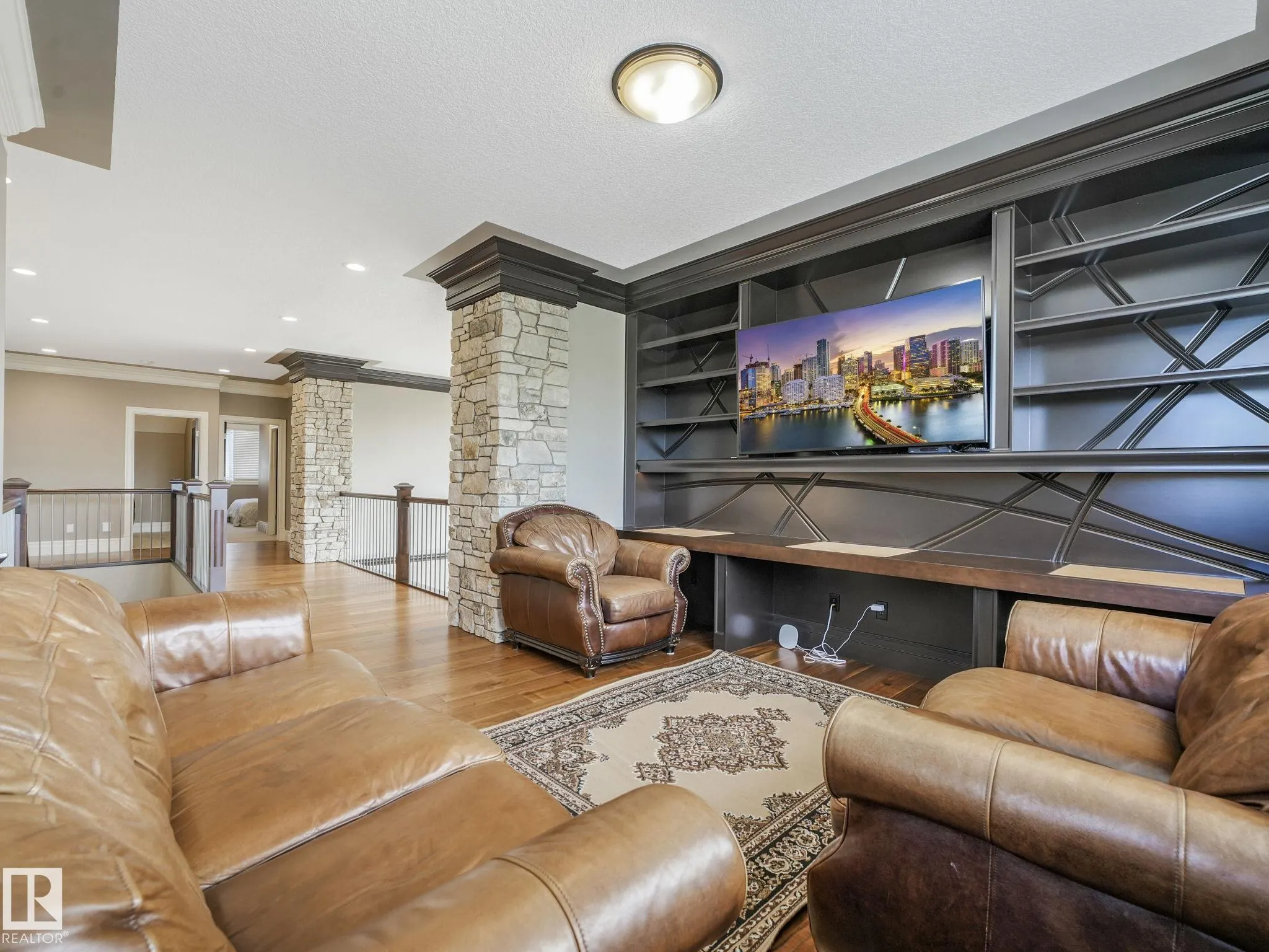 2807 WHEATON Drive