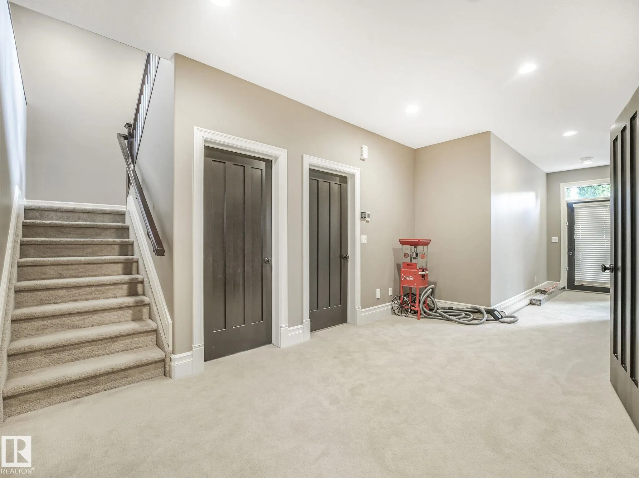 2807 WHEATON Drive