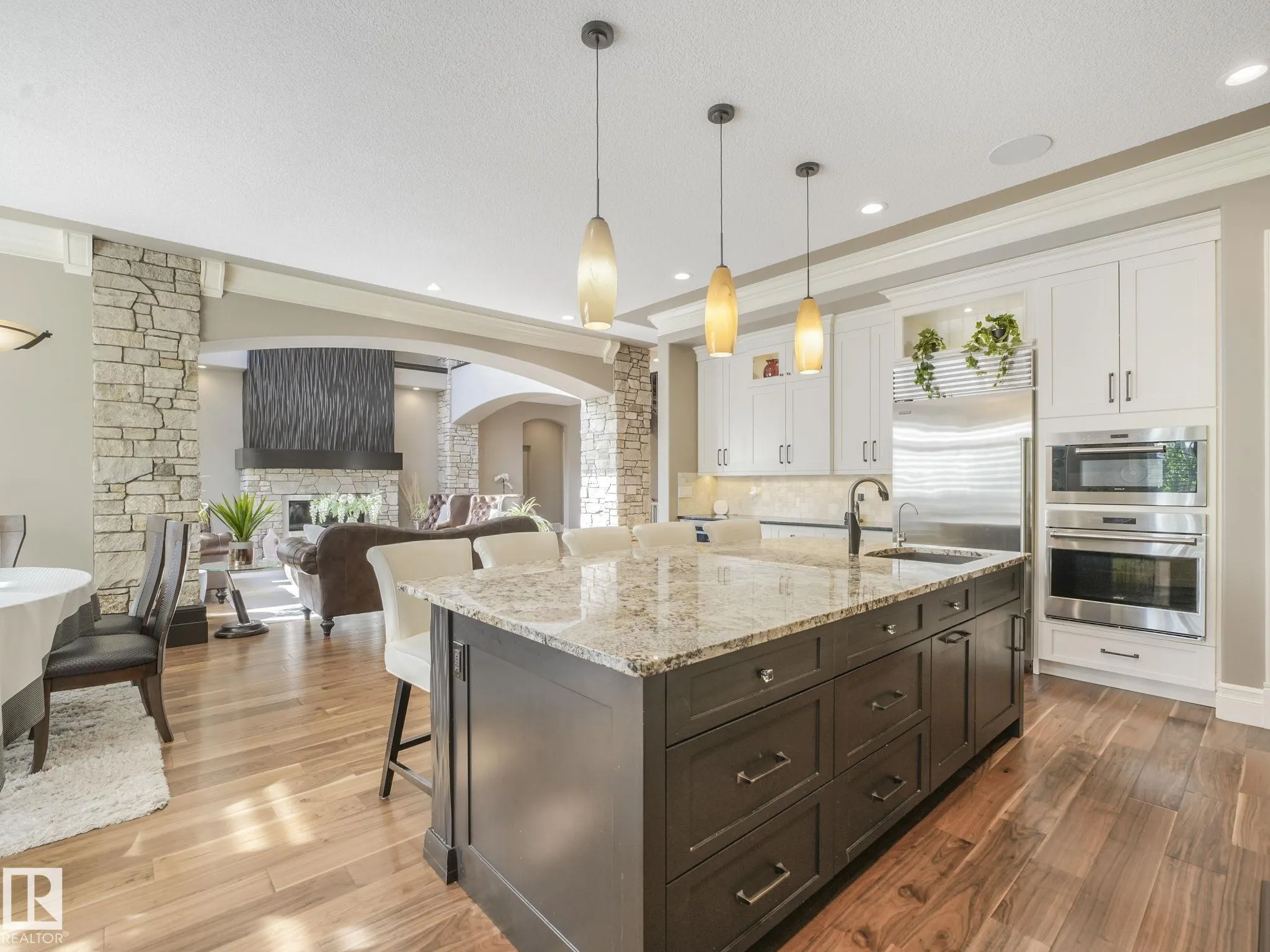 2807 WHEATON Drive