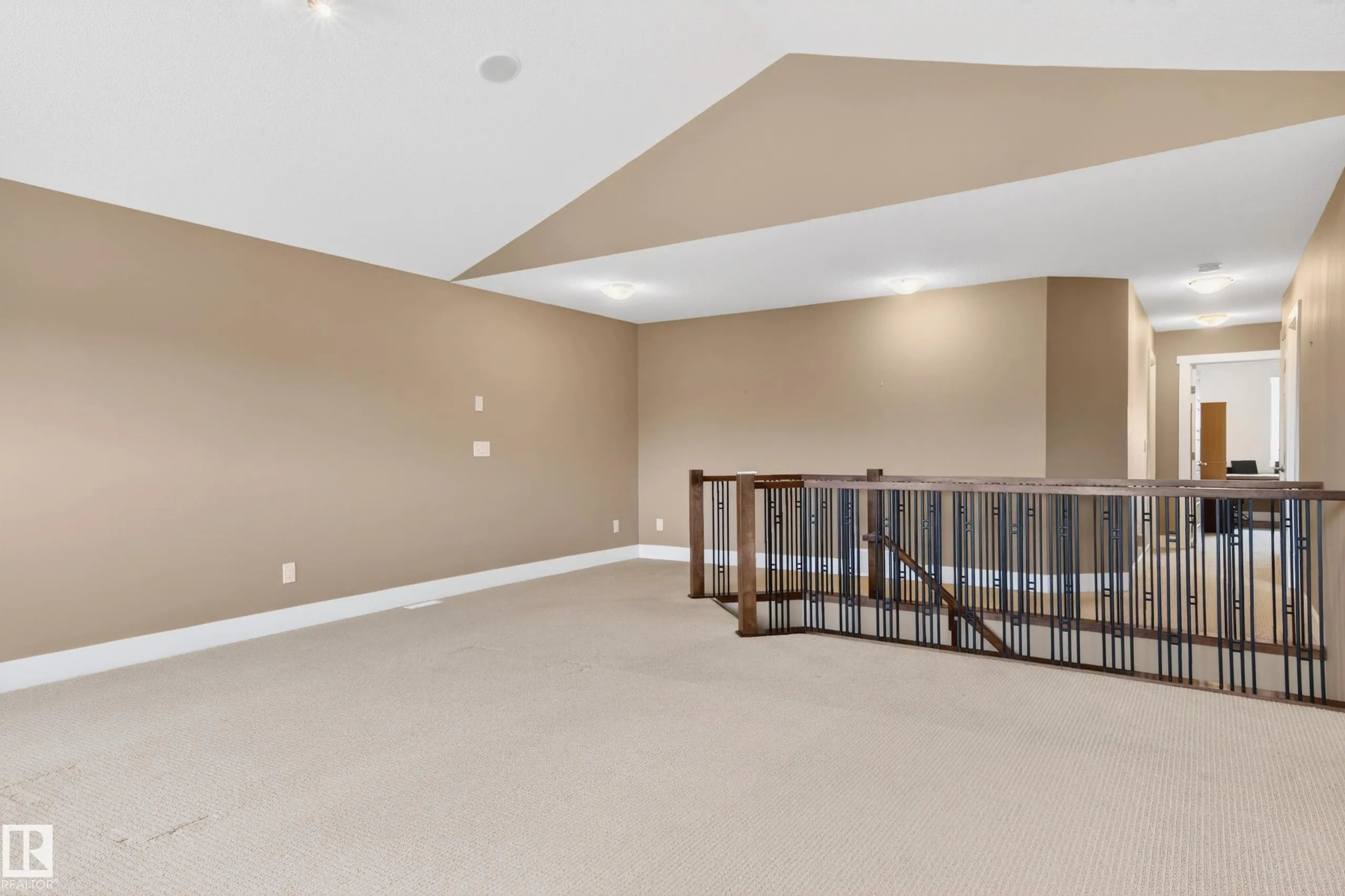 37 CRANSTON Place