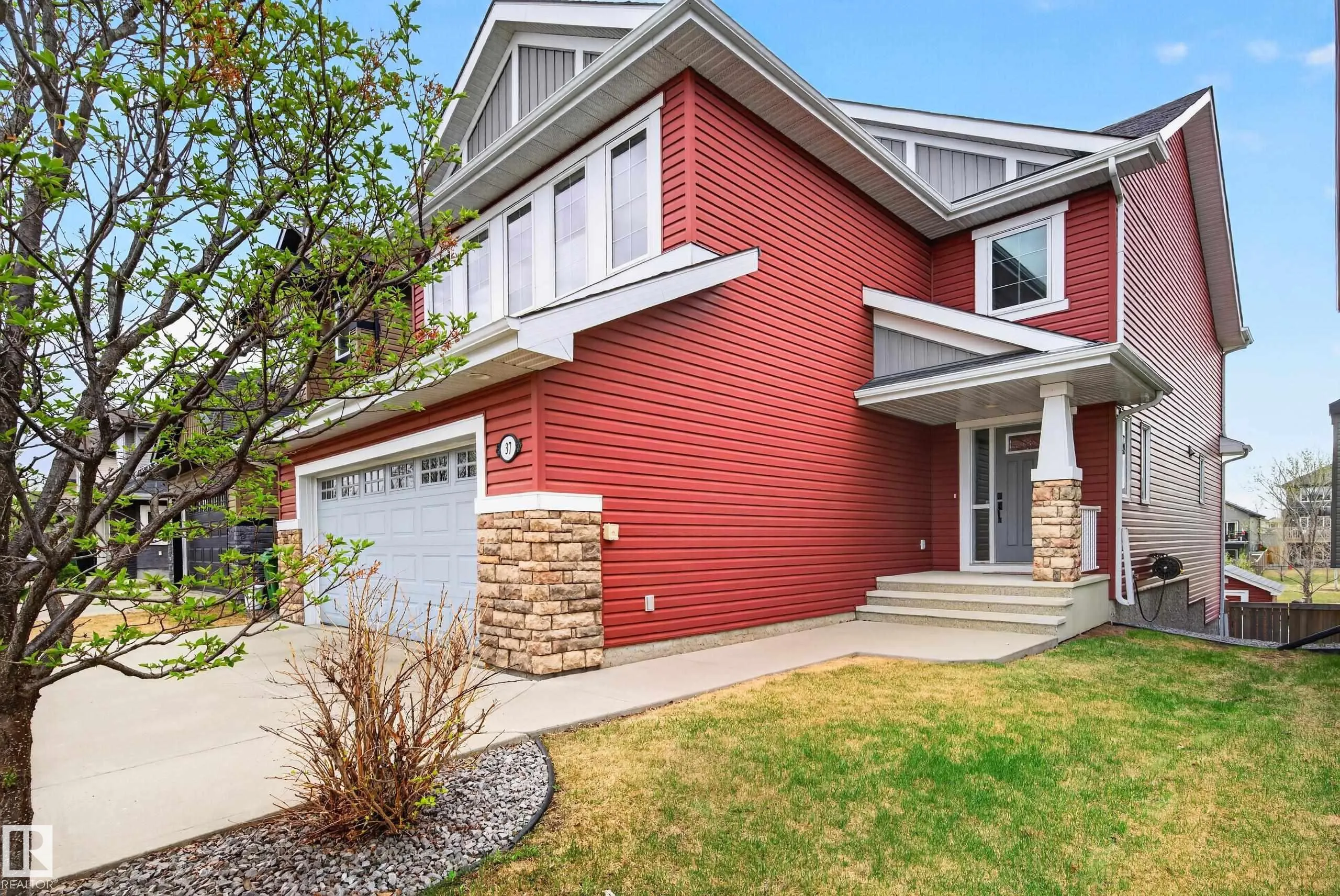 37 CRANSTON Place