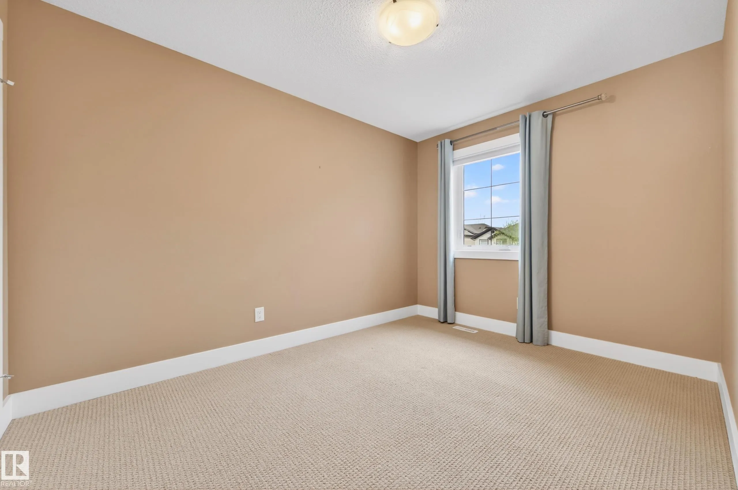 37 CRANSTON Place