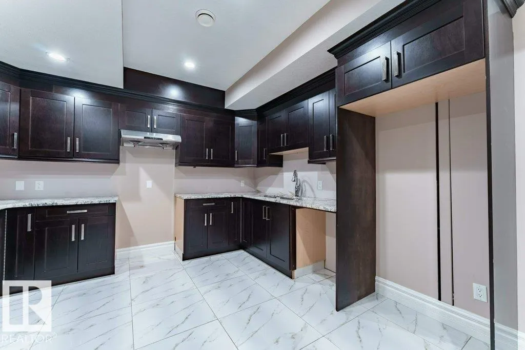 5106 Rue Eaglemont Street