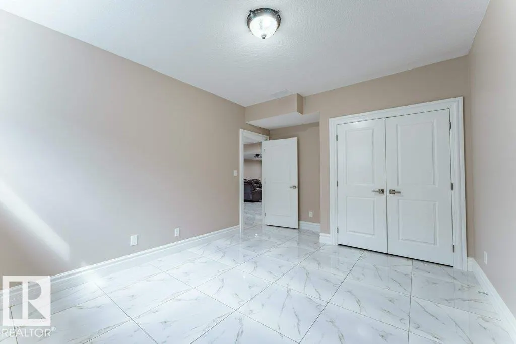 5106 Rue Eaglemont Street