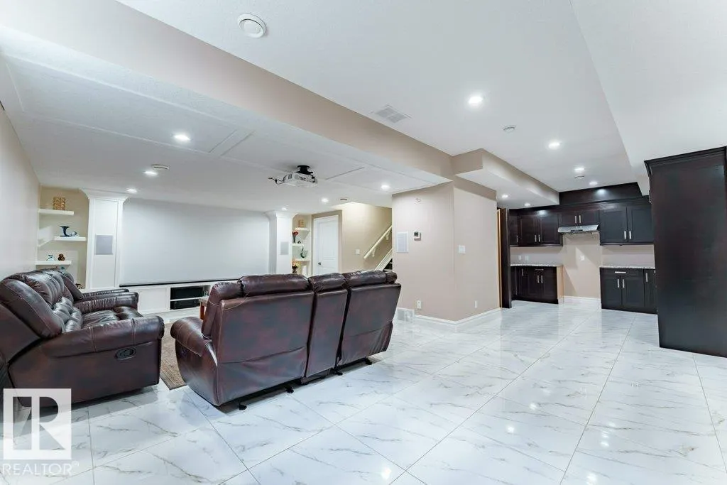 5106 Rue Eaglemont Street
