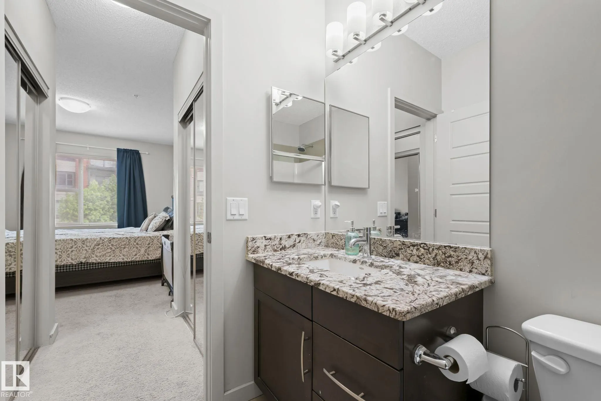 320 Ambleside Link