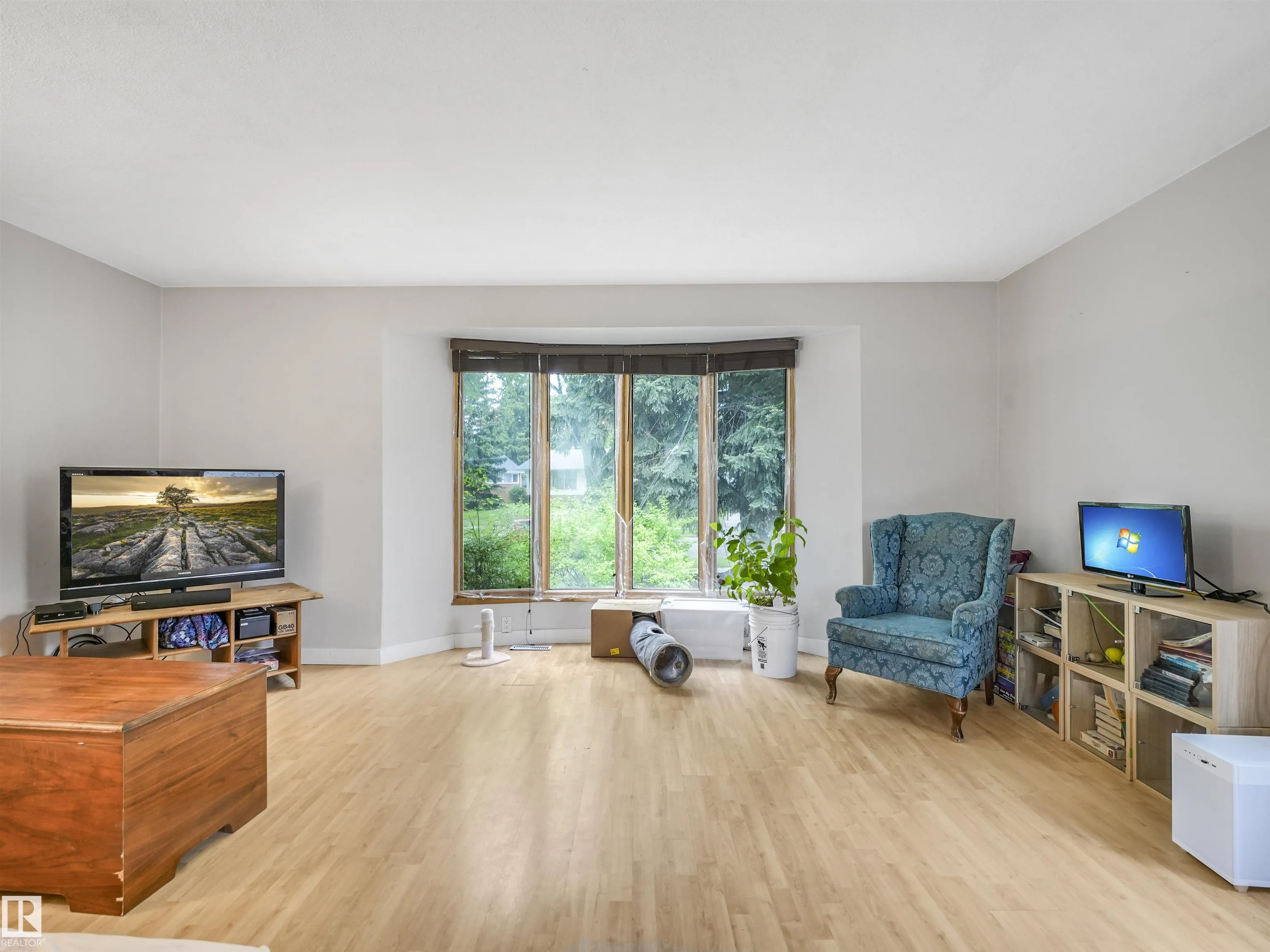 14612 93 Ave
