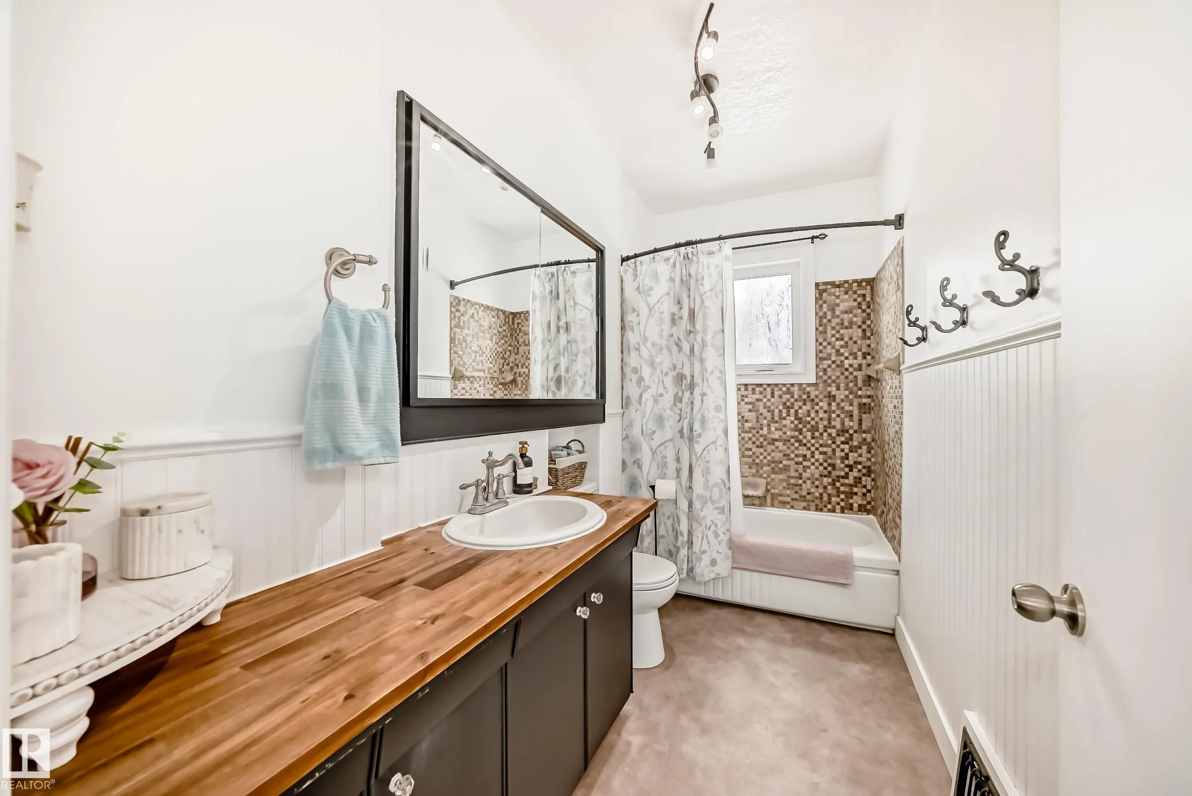 24523 TWP ROAD 582