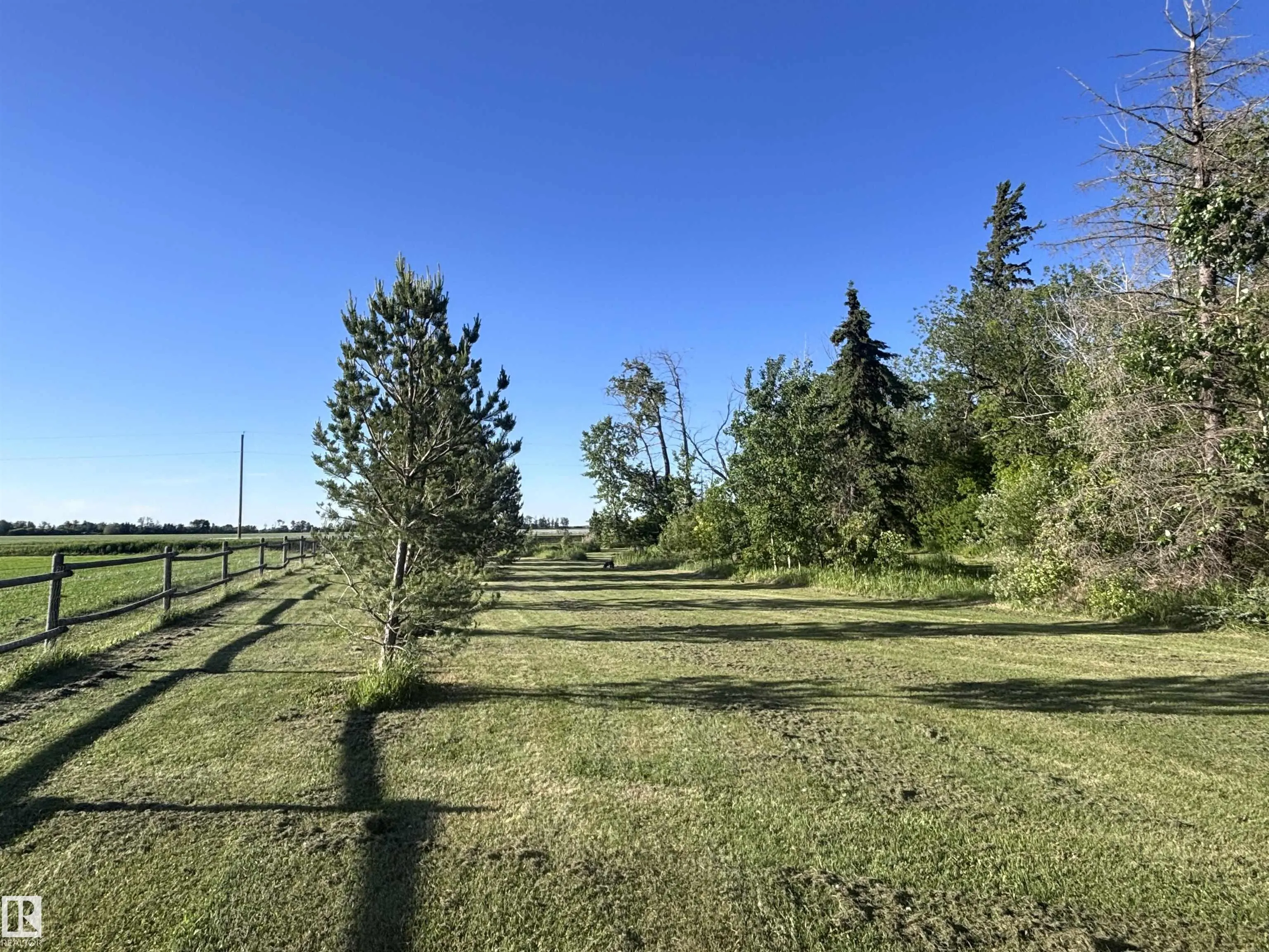 24523 TWP ROAD 582