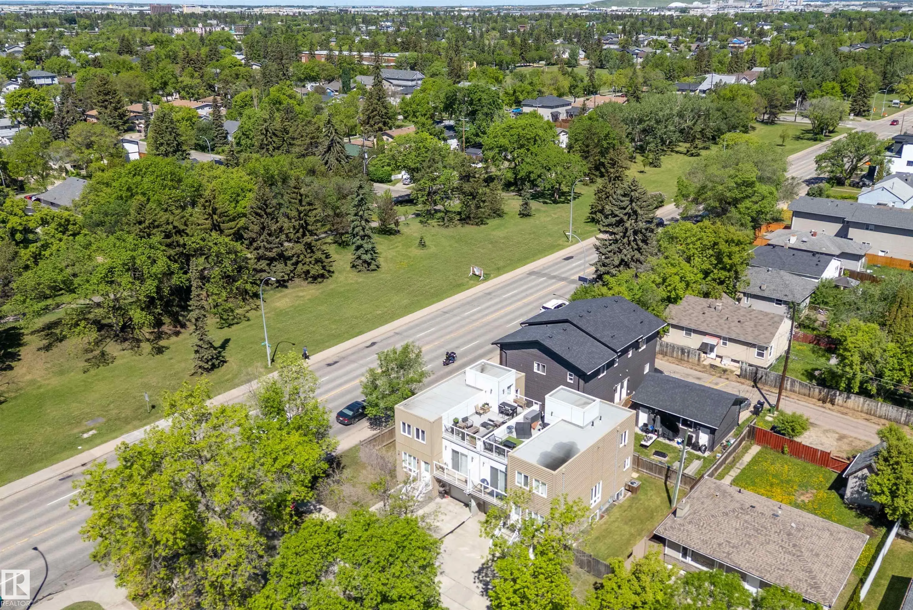 14832 103 Ave