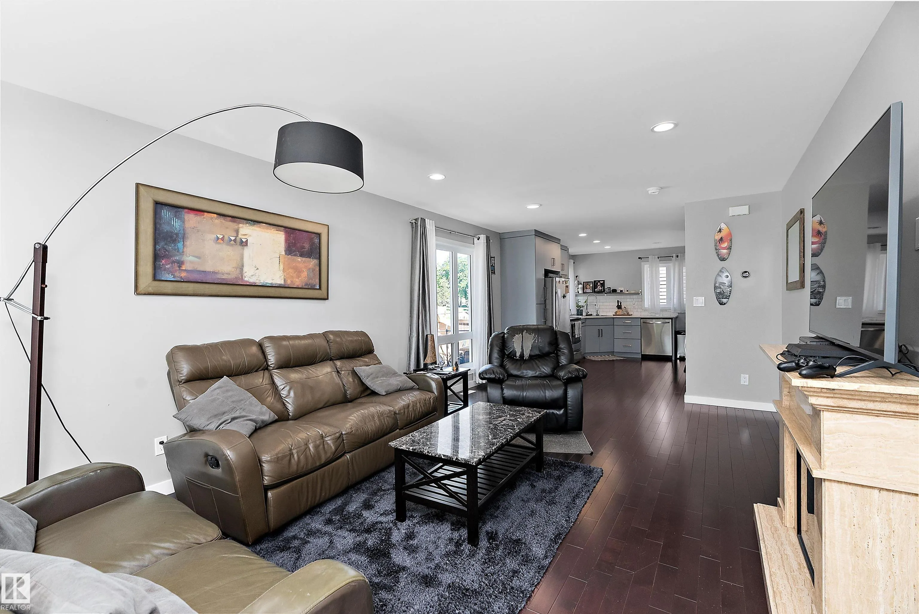 14832 103 Ave