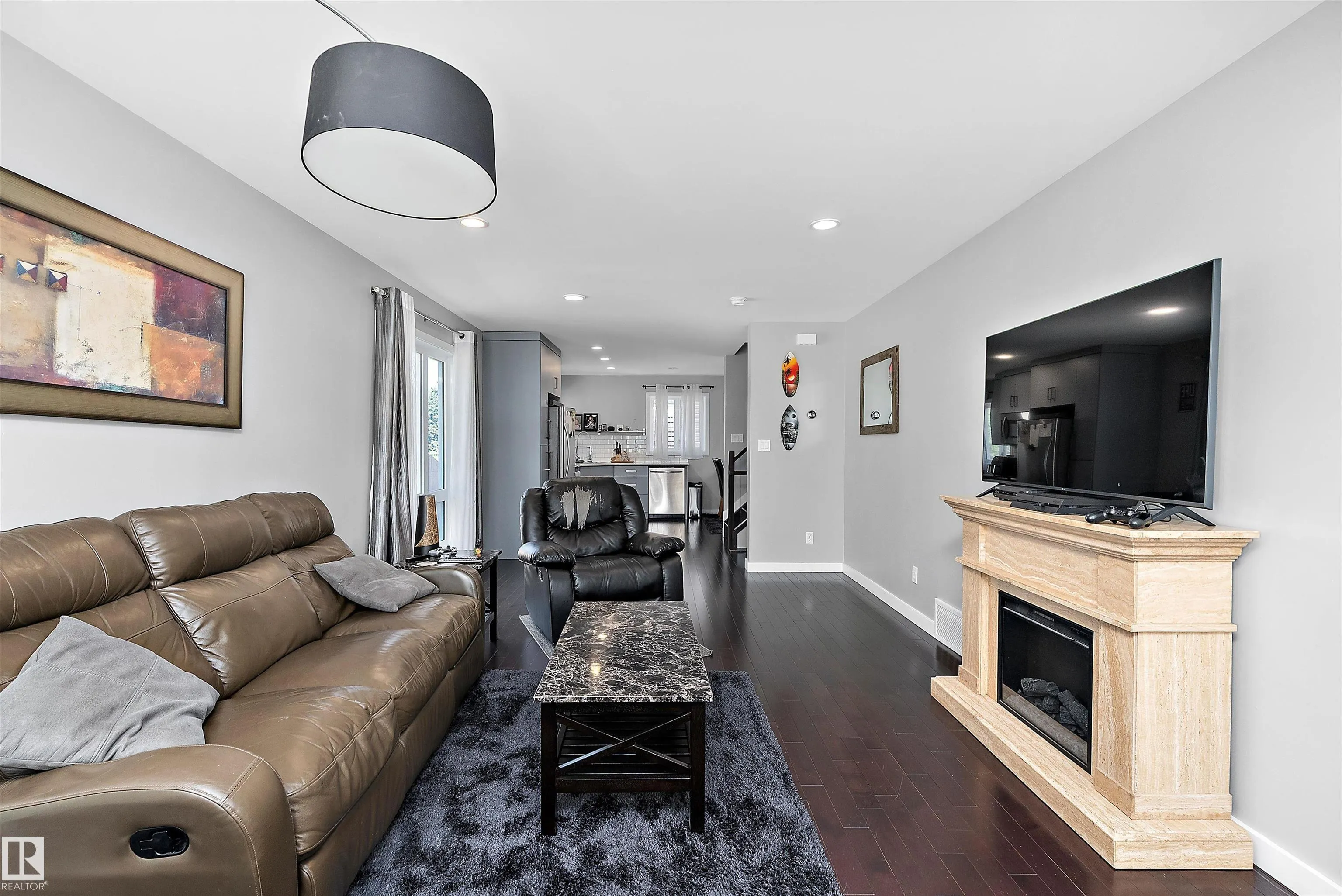 14832 103 Ave