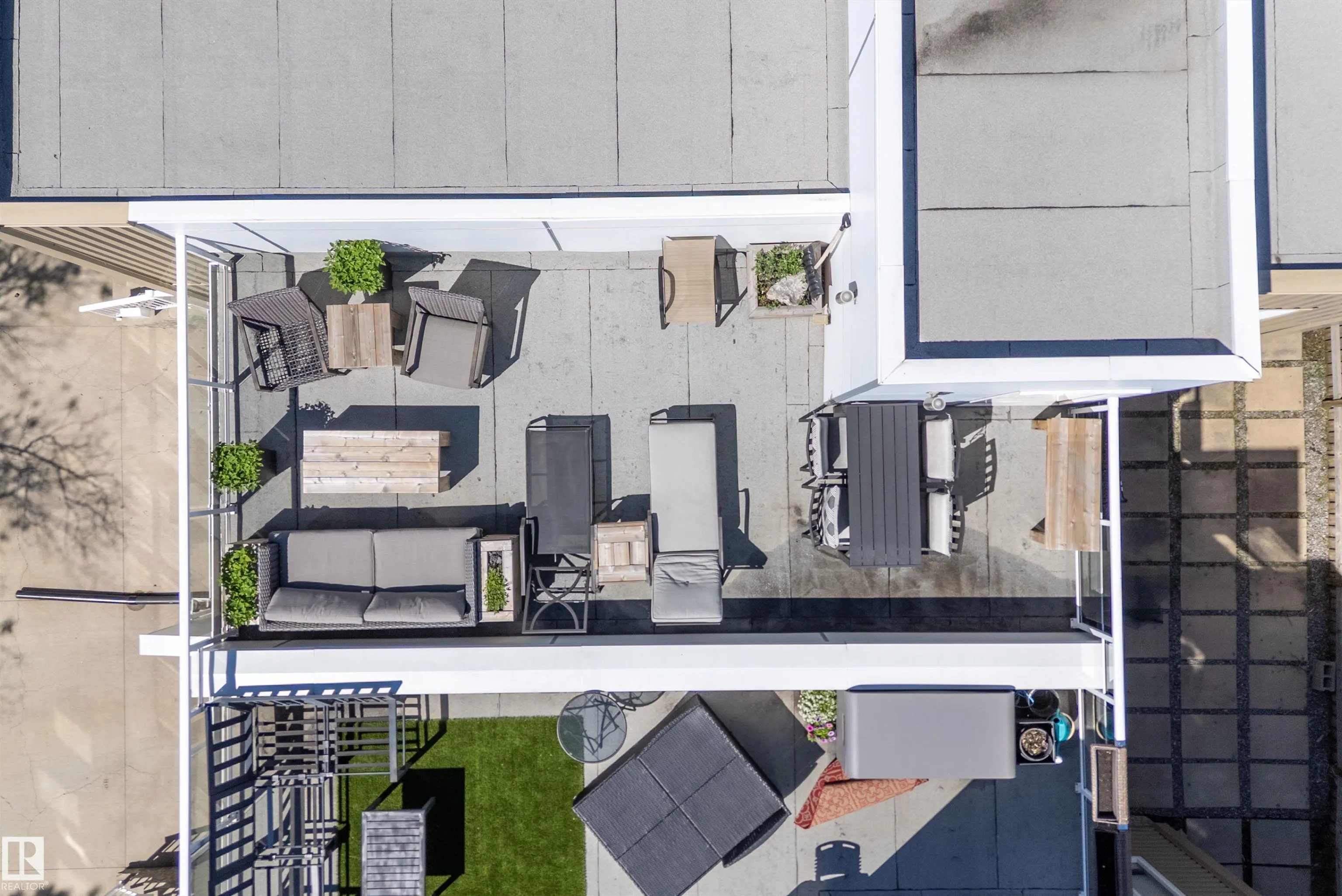14832 103 Ave
