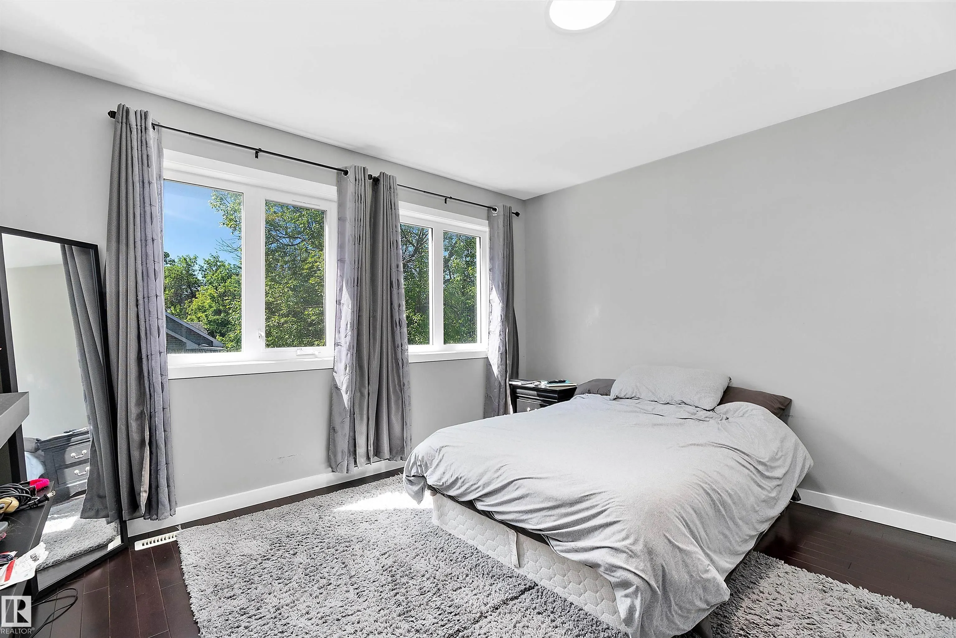 14832 103 Ave