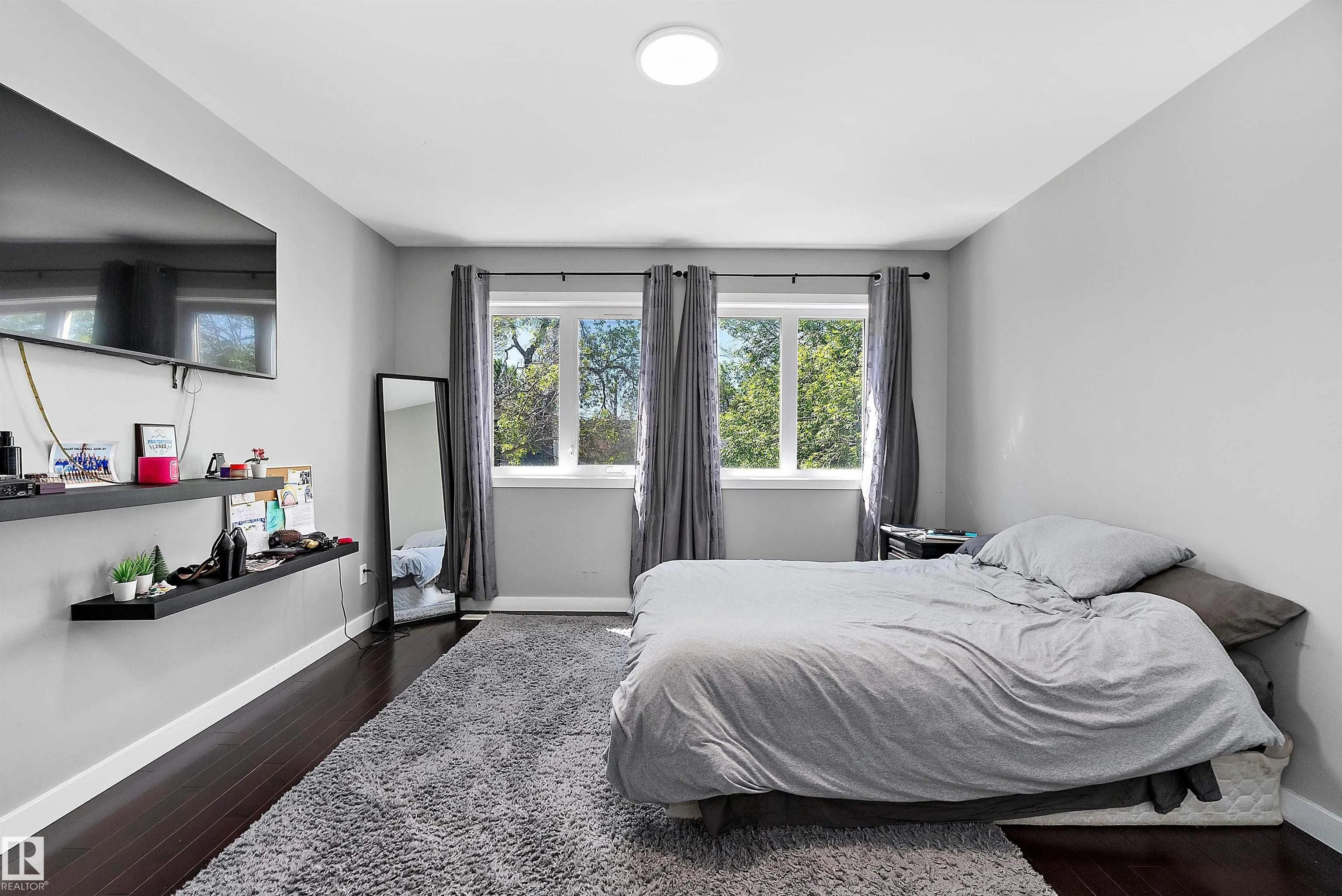 14832 103 Ave