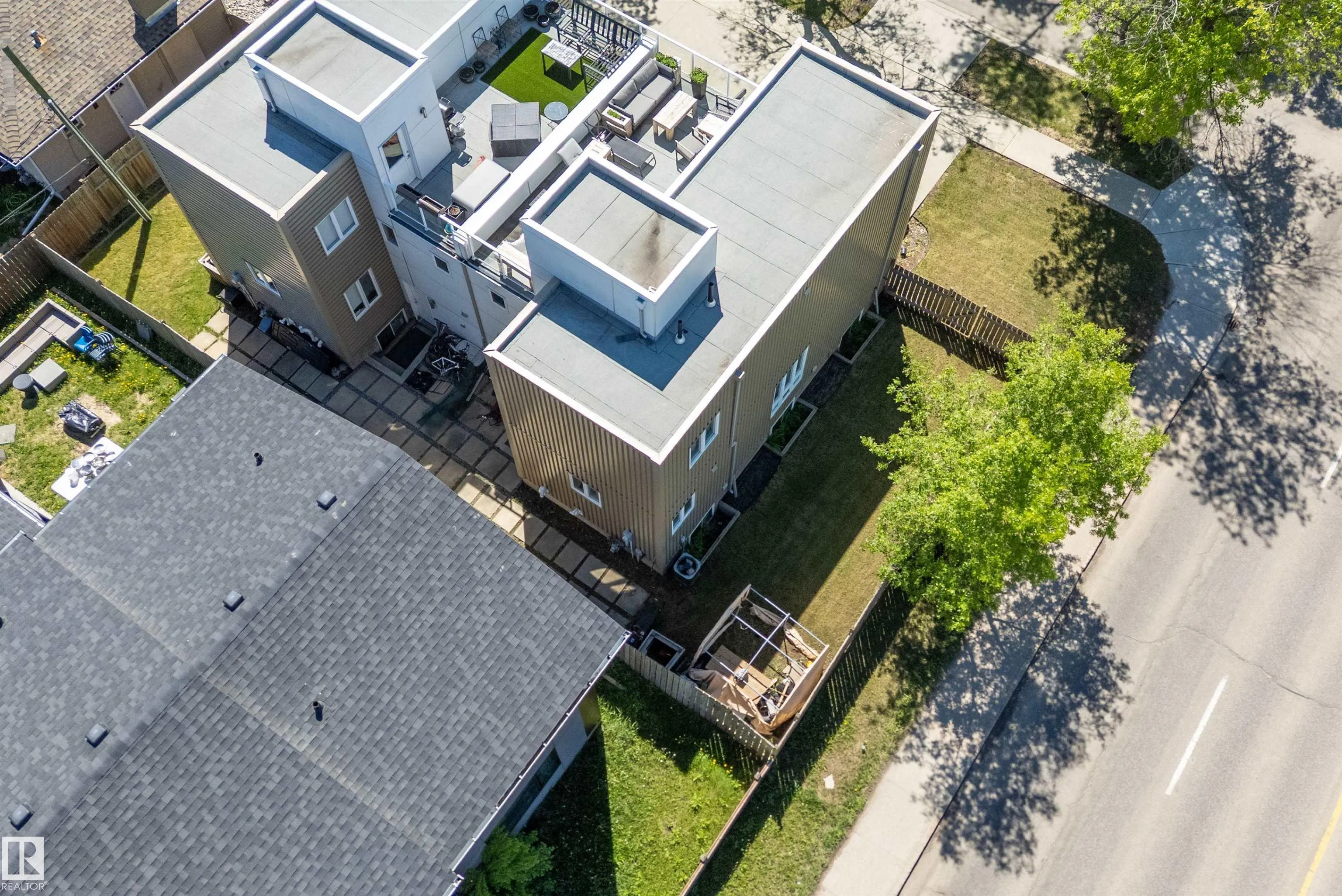 14832 103 Ave