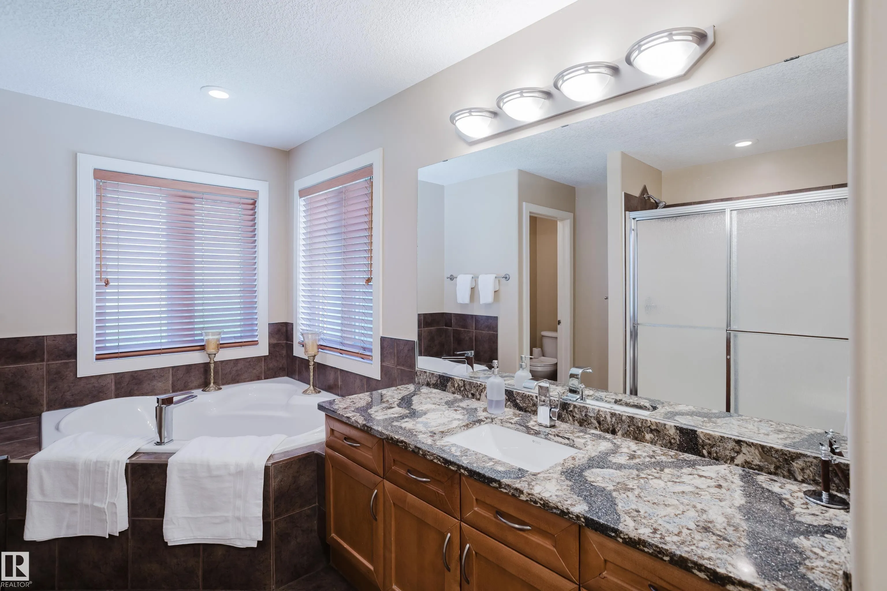 5206 Cercle Ciel Crescent
