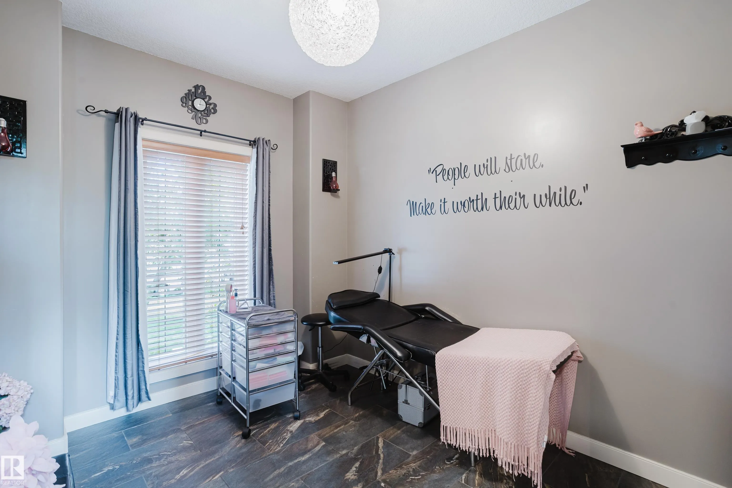5206 Cercle Ciel Crescent