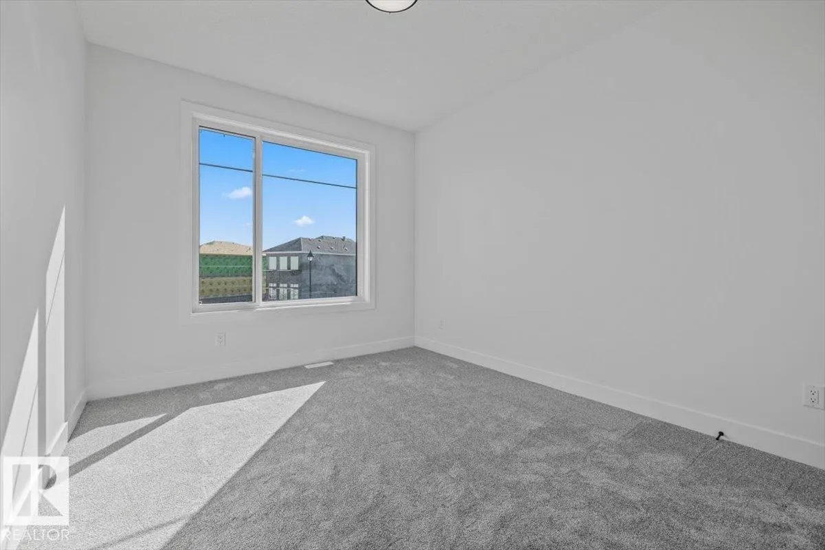 40 Promenade Boulevard