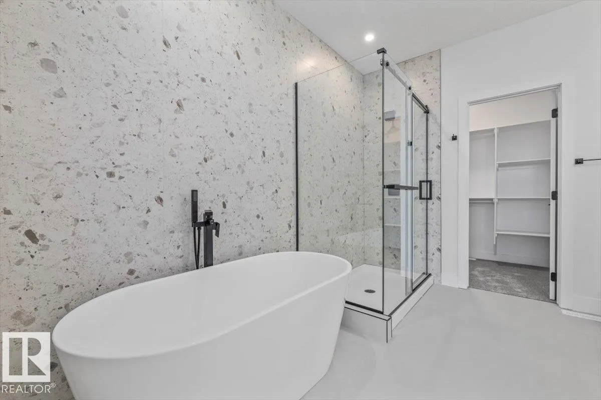 40 Promenade Boulevard