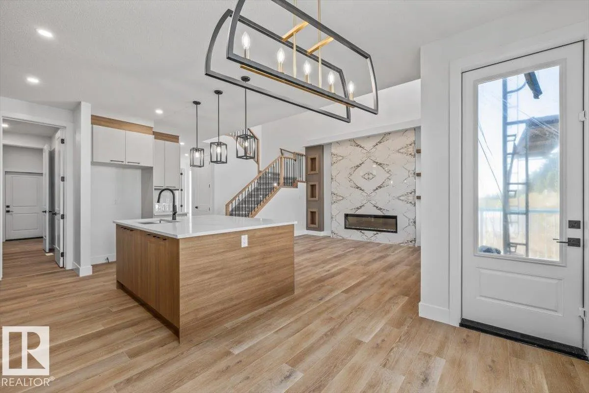 40 Promenade Boulevard