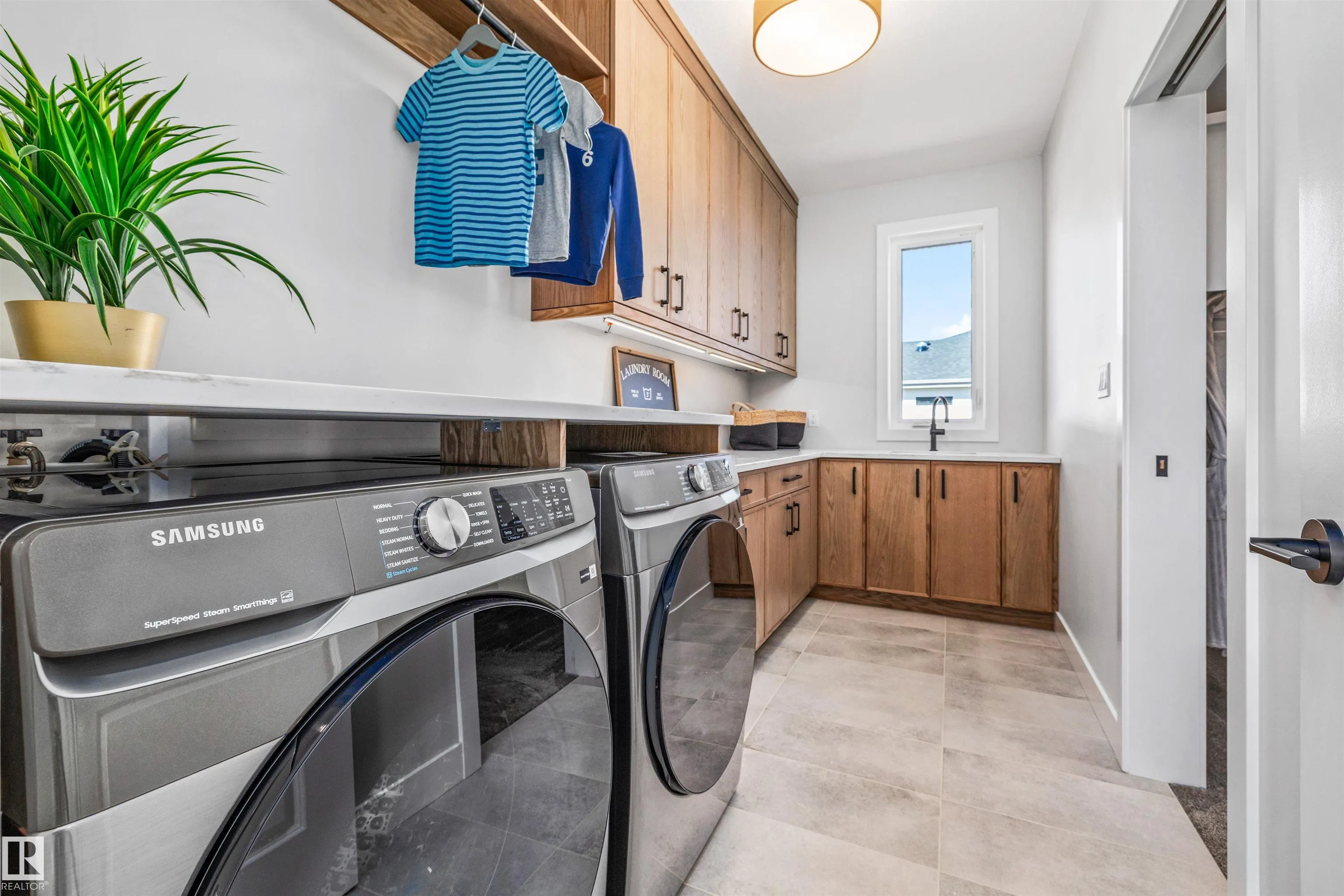 4667 Chegwin Wynd