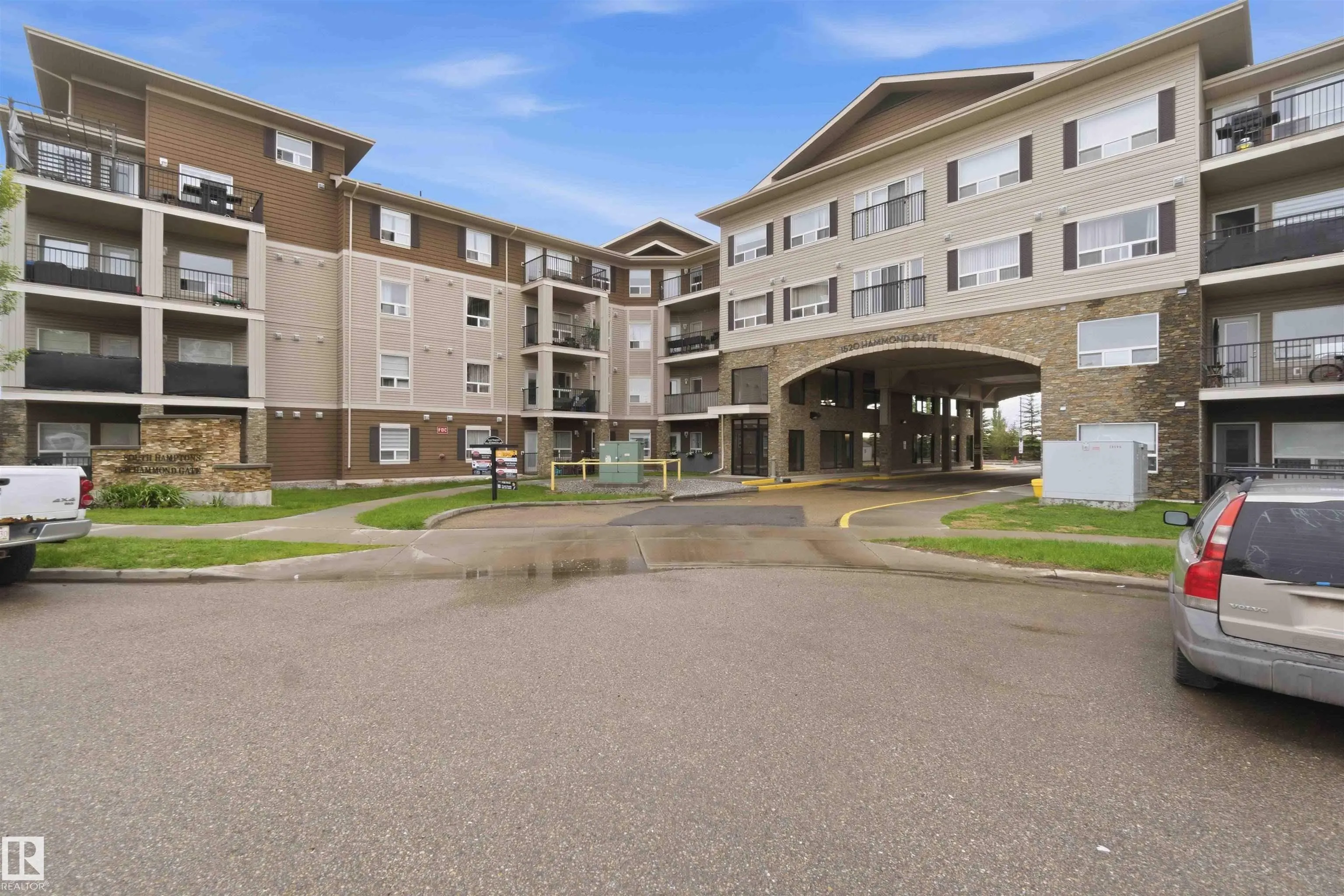 1520 Hammond Gate