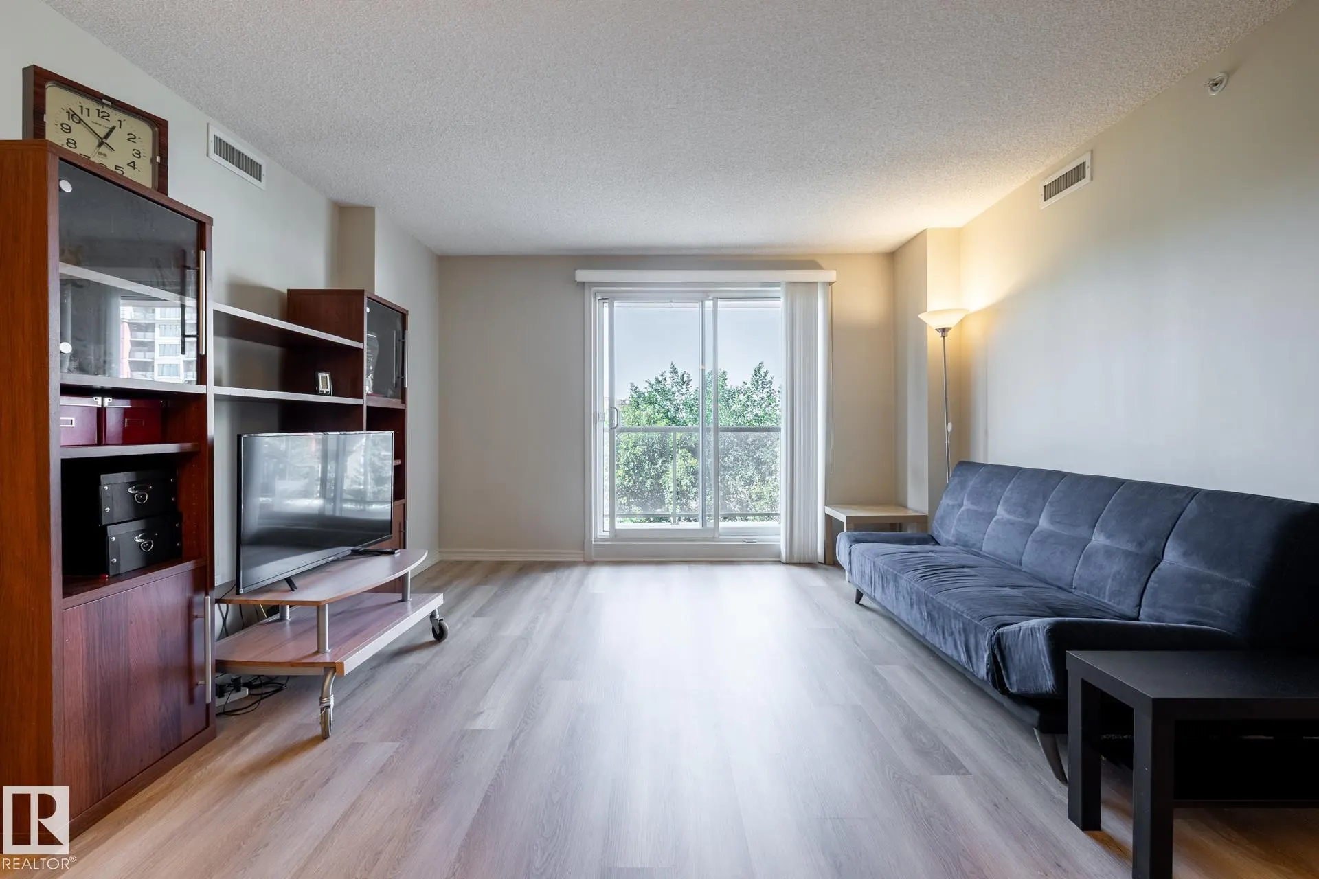 10909 103 Avenue