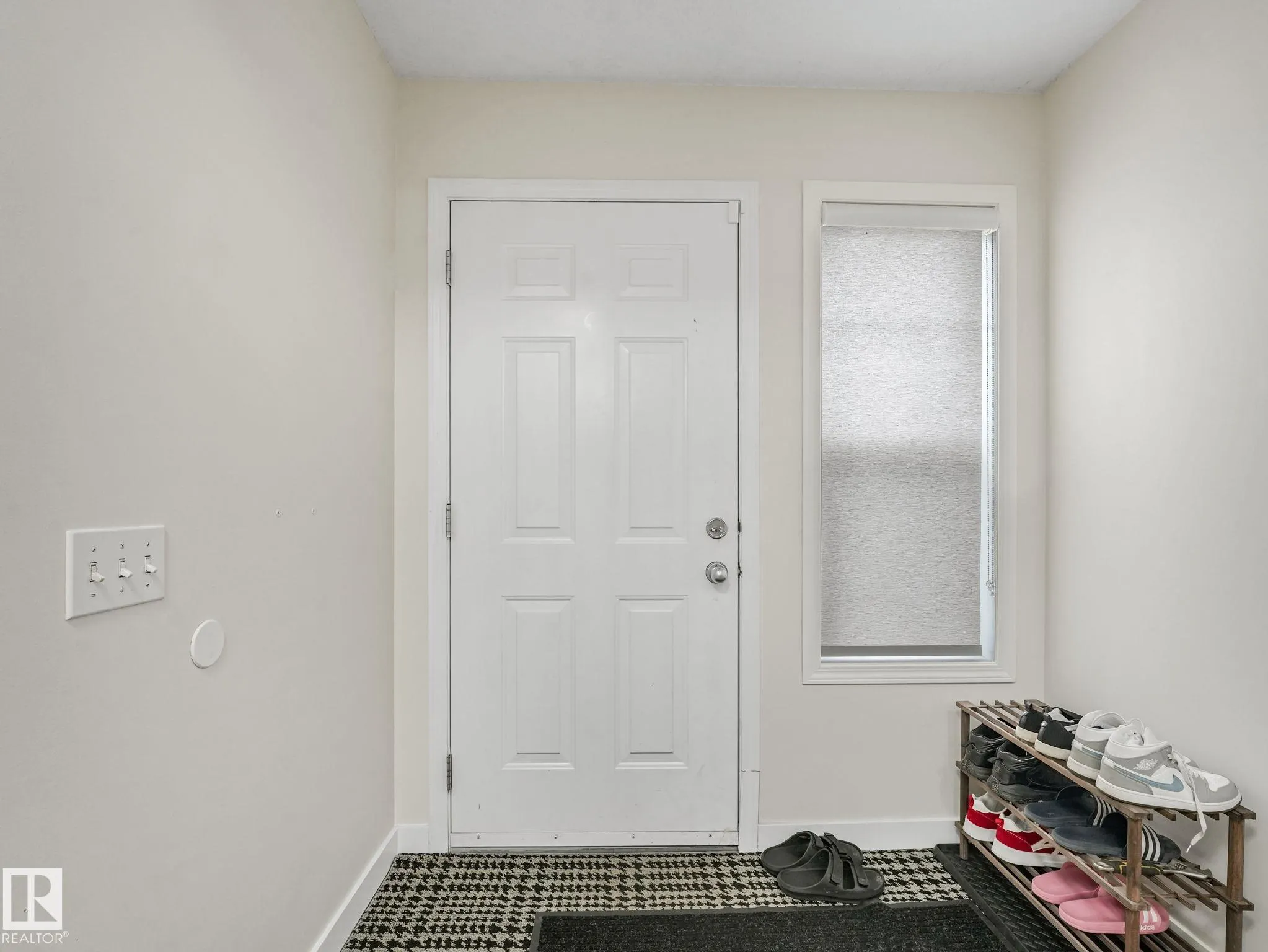 230 EDWARDS Drive