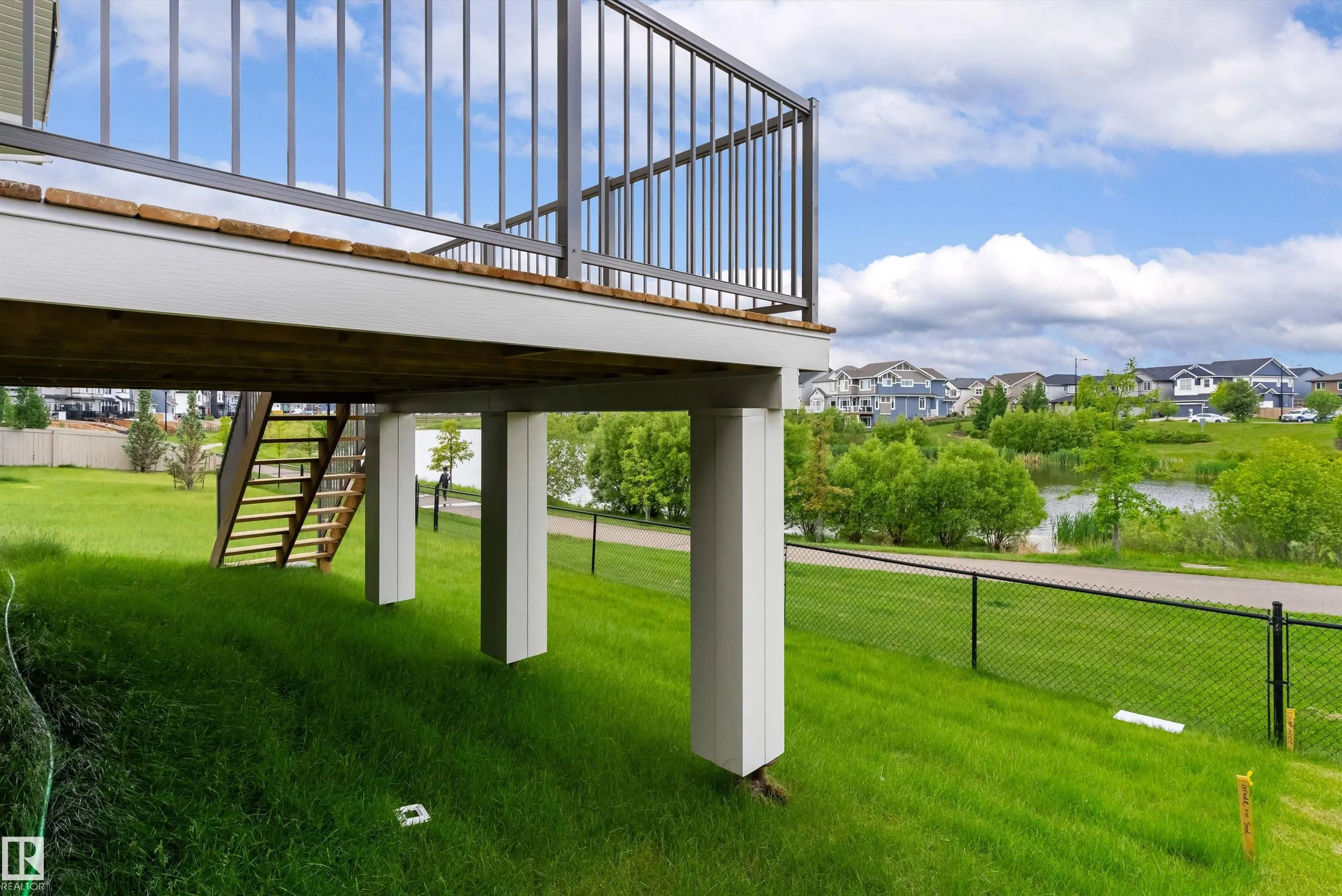 3708 CROSS LANDING