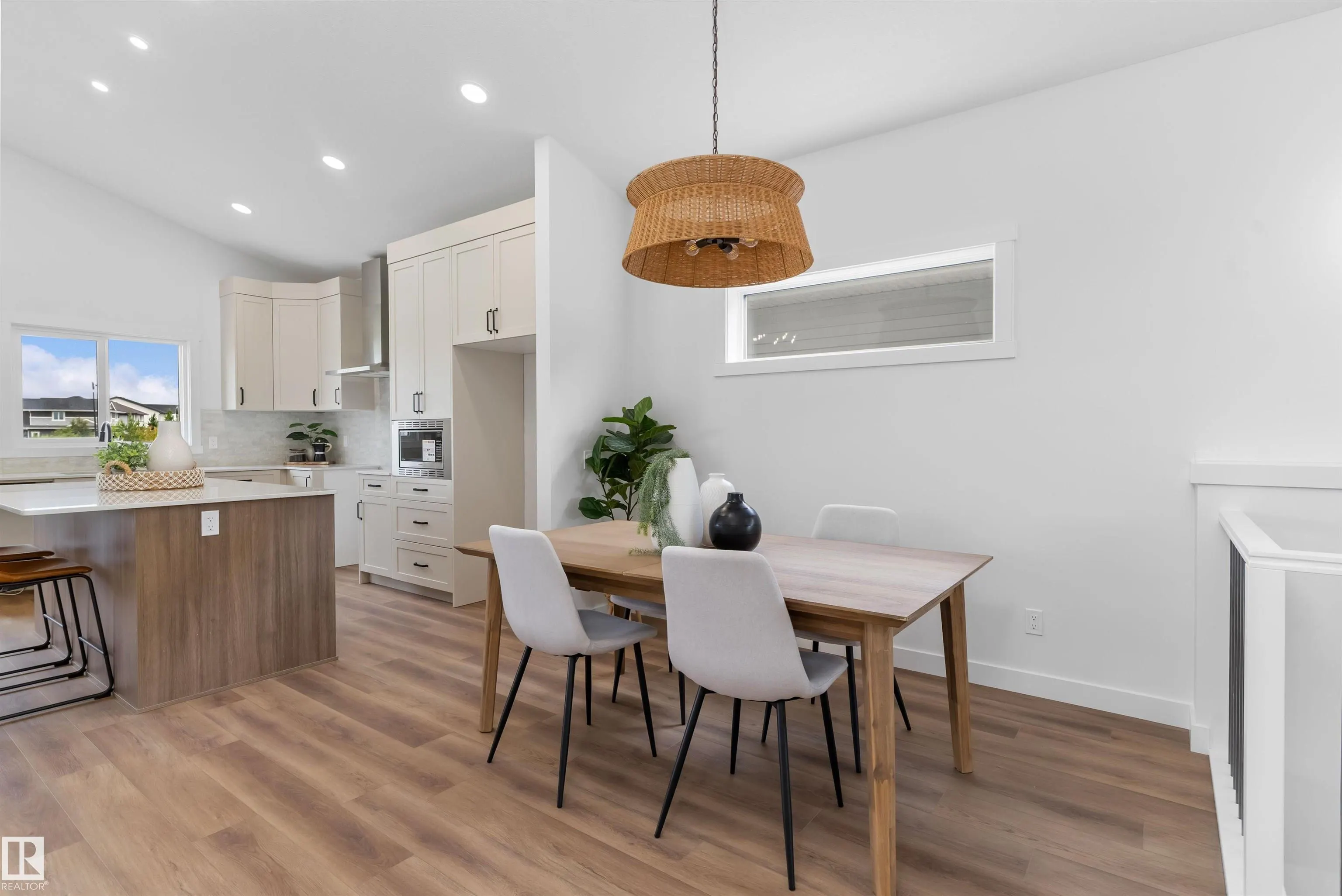 3708 CROSS LANDING