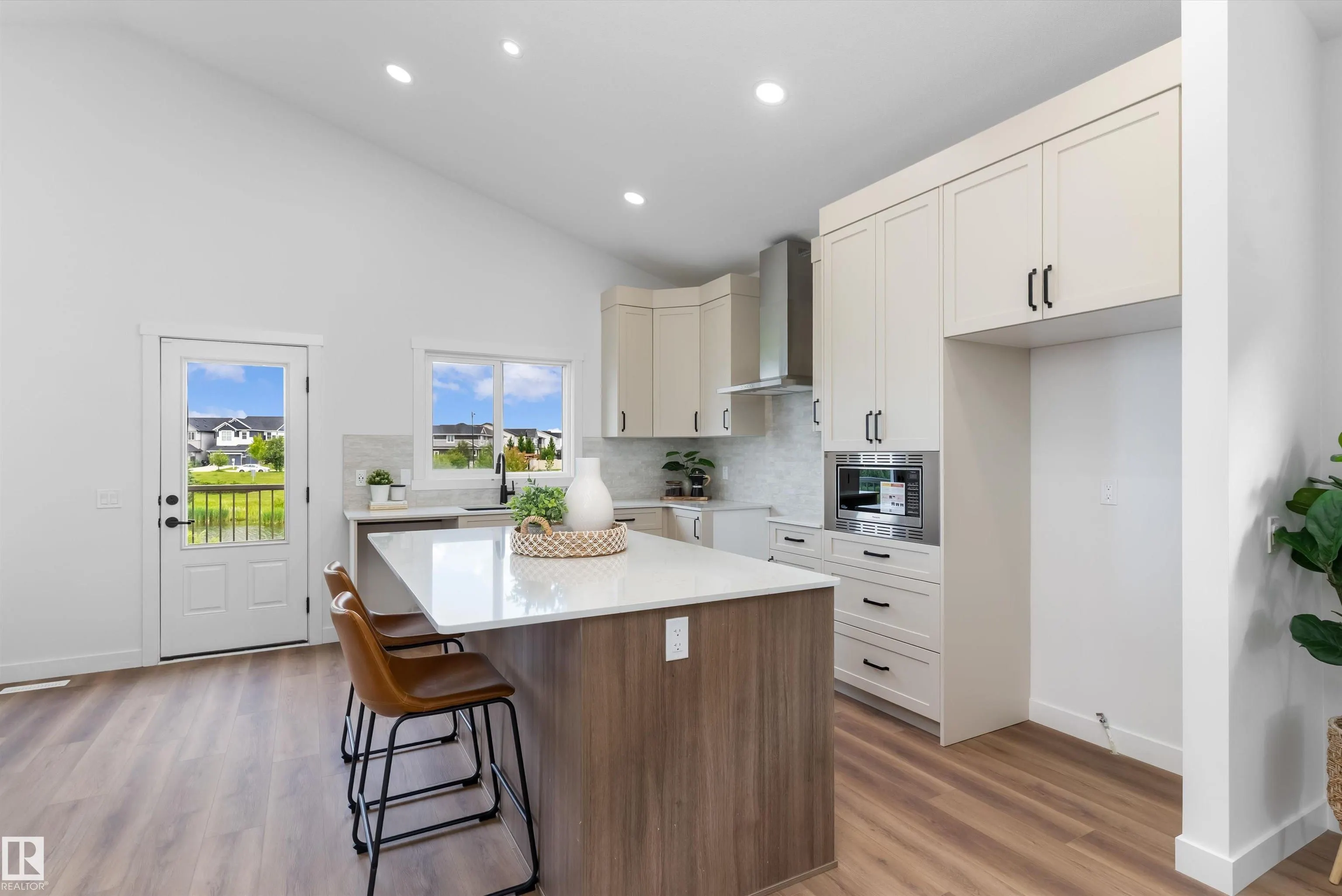 3708 CROSS LANDING