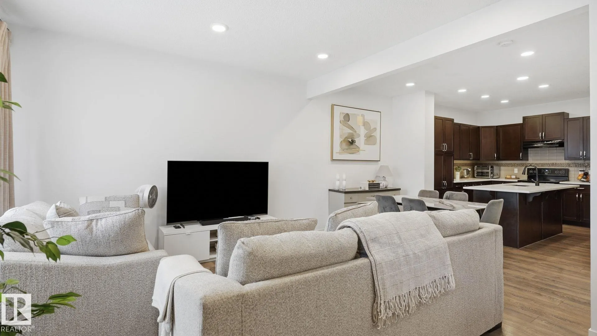 4318 ANNETT Common