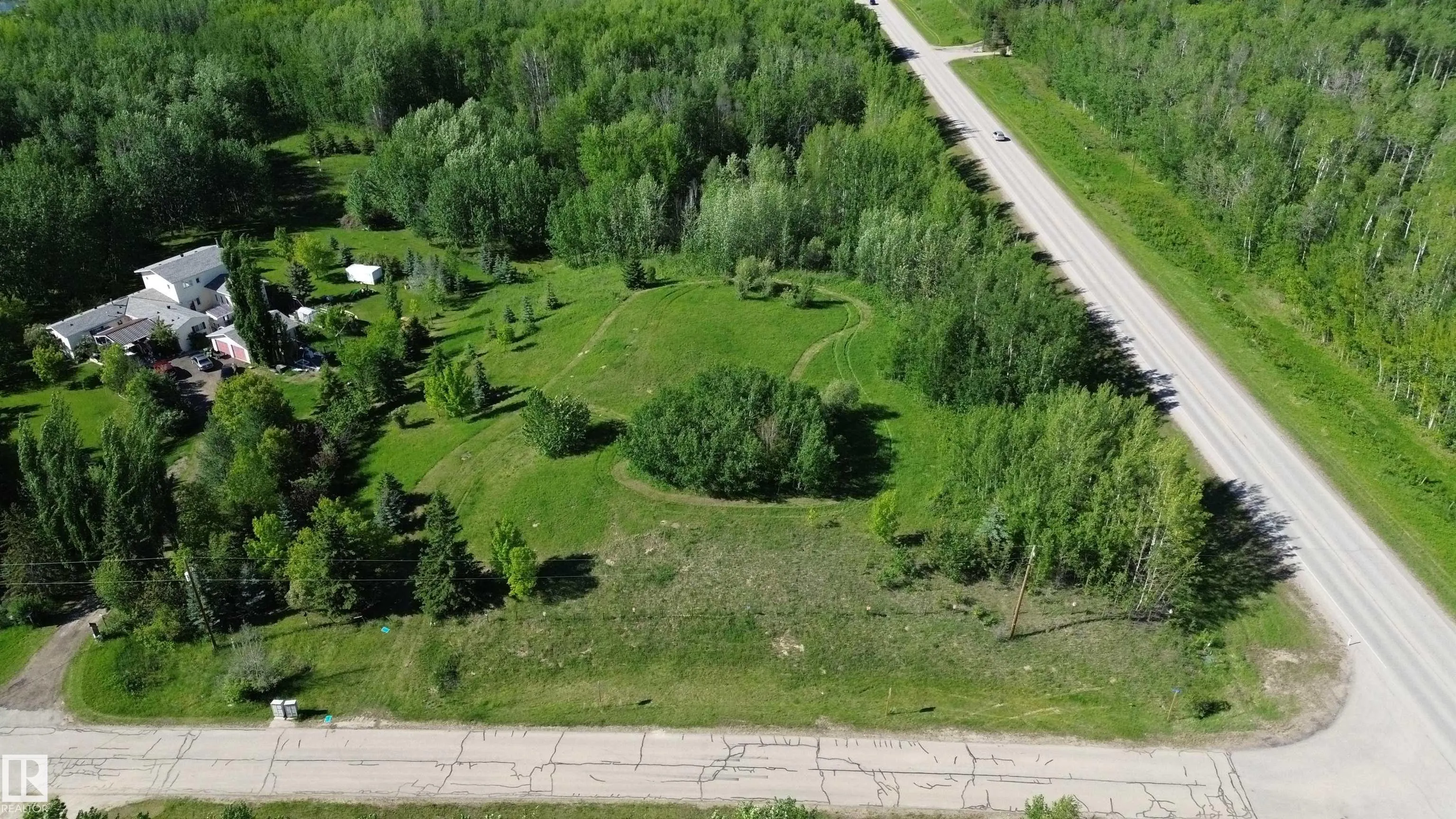 1004 TWP RD 542
