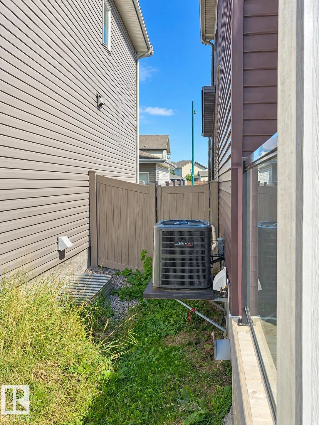 1908 25 Street