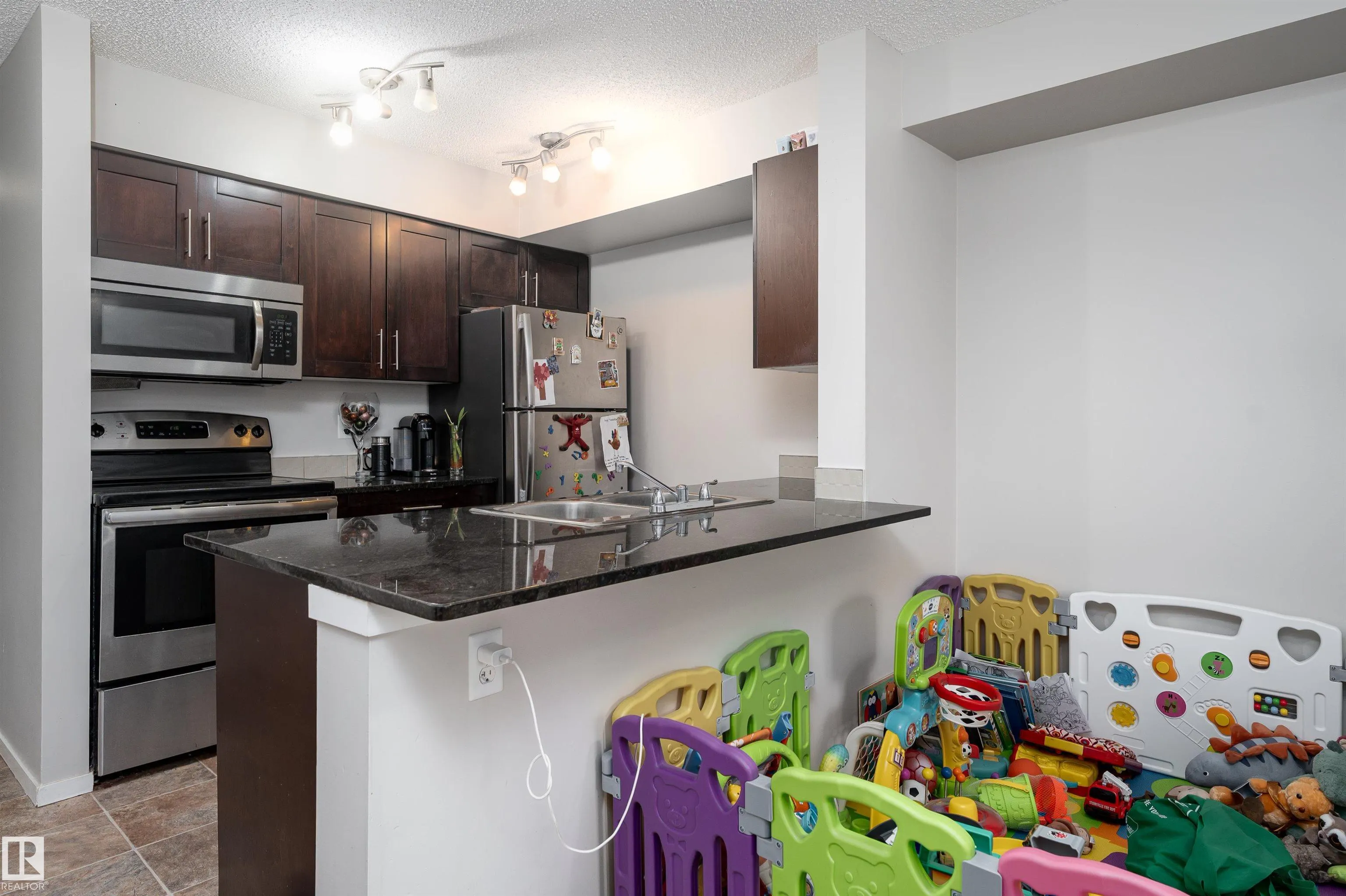 3207 JAMES MOWATT Trail