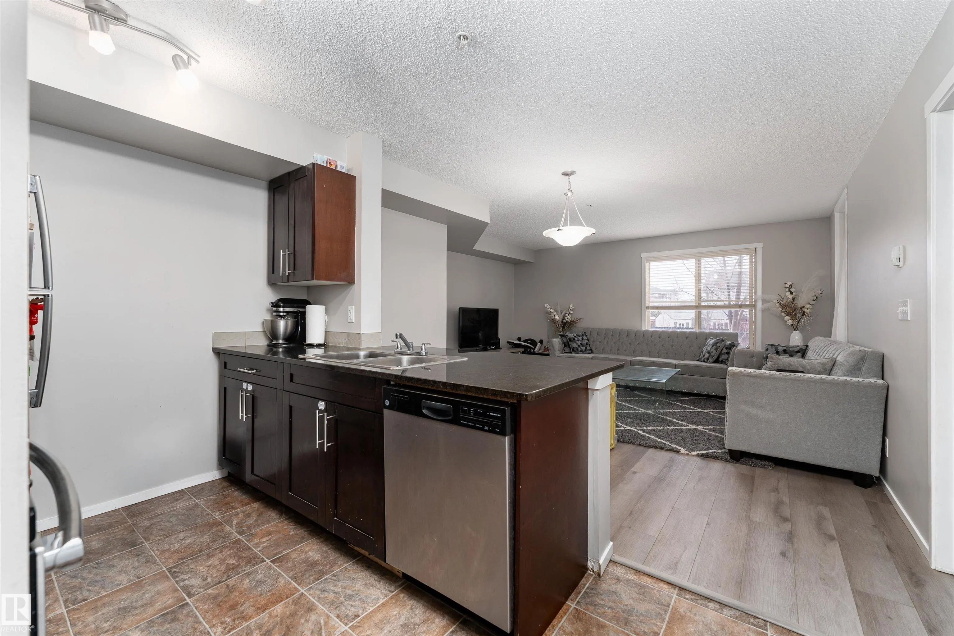 3207 JAMES MOWATT Trail