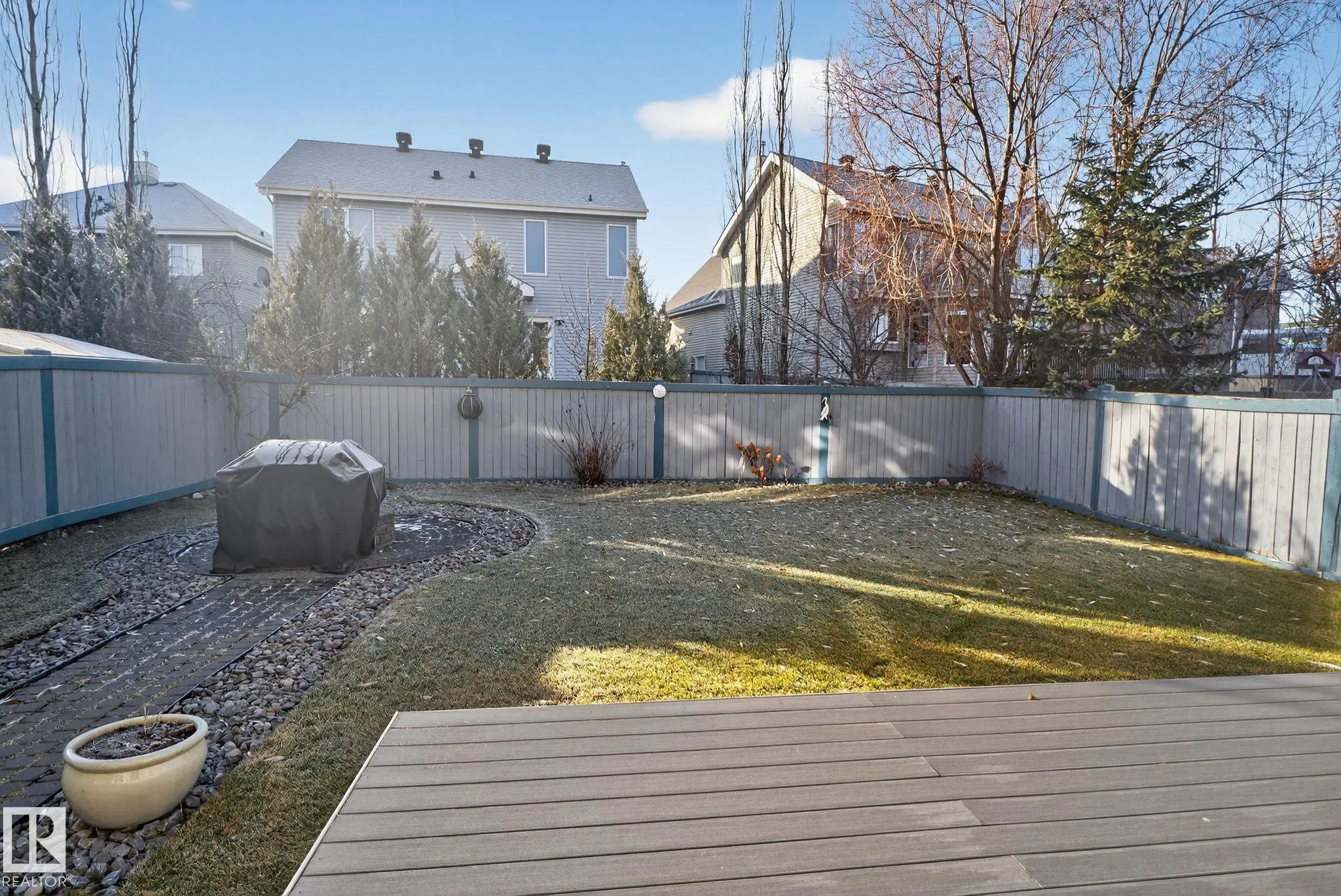613 Stewart Crescent