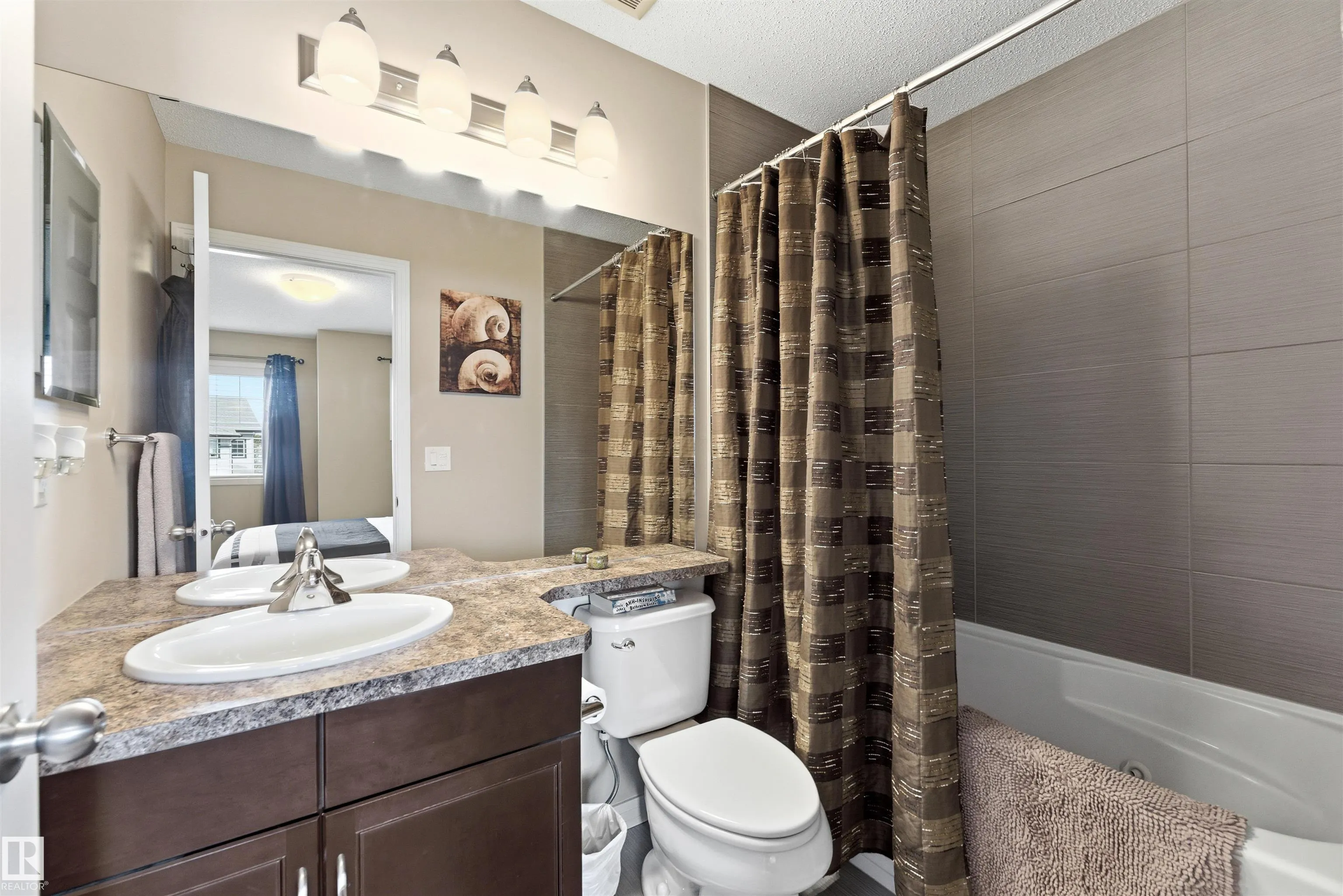 3039 Harvey CR