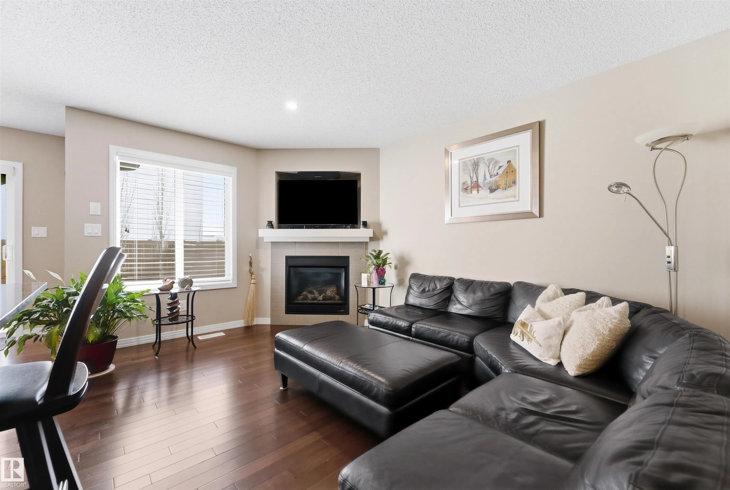 3039 Harvey CR
