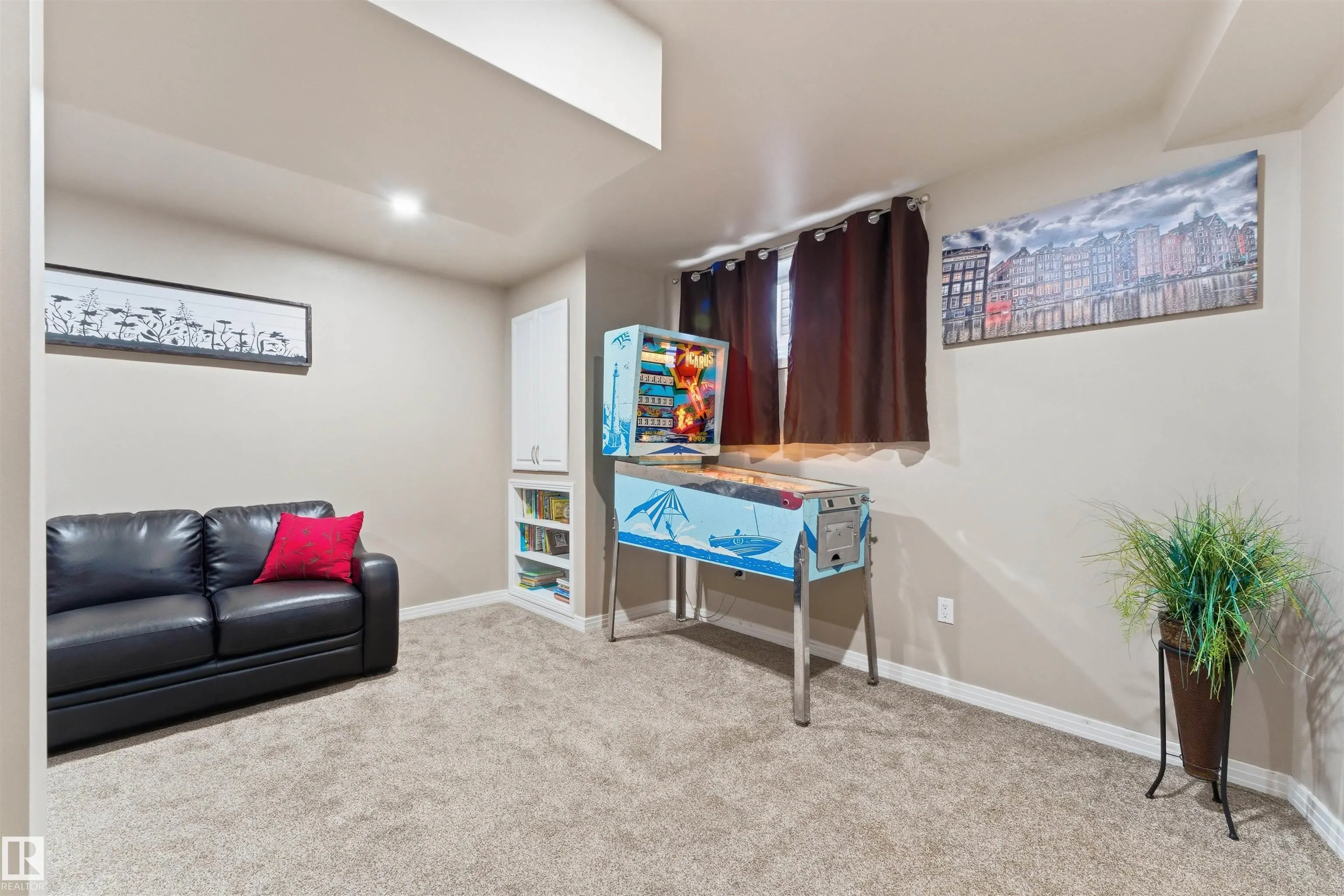 3039 Harvey CR