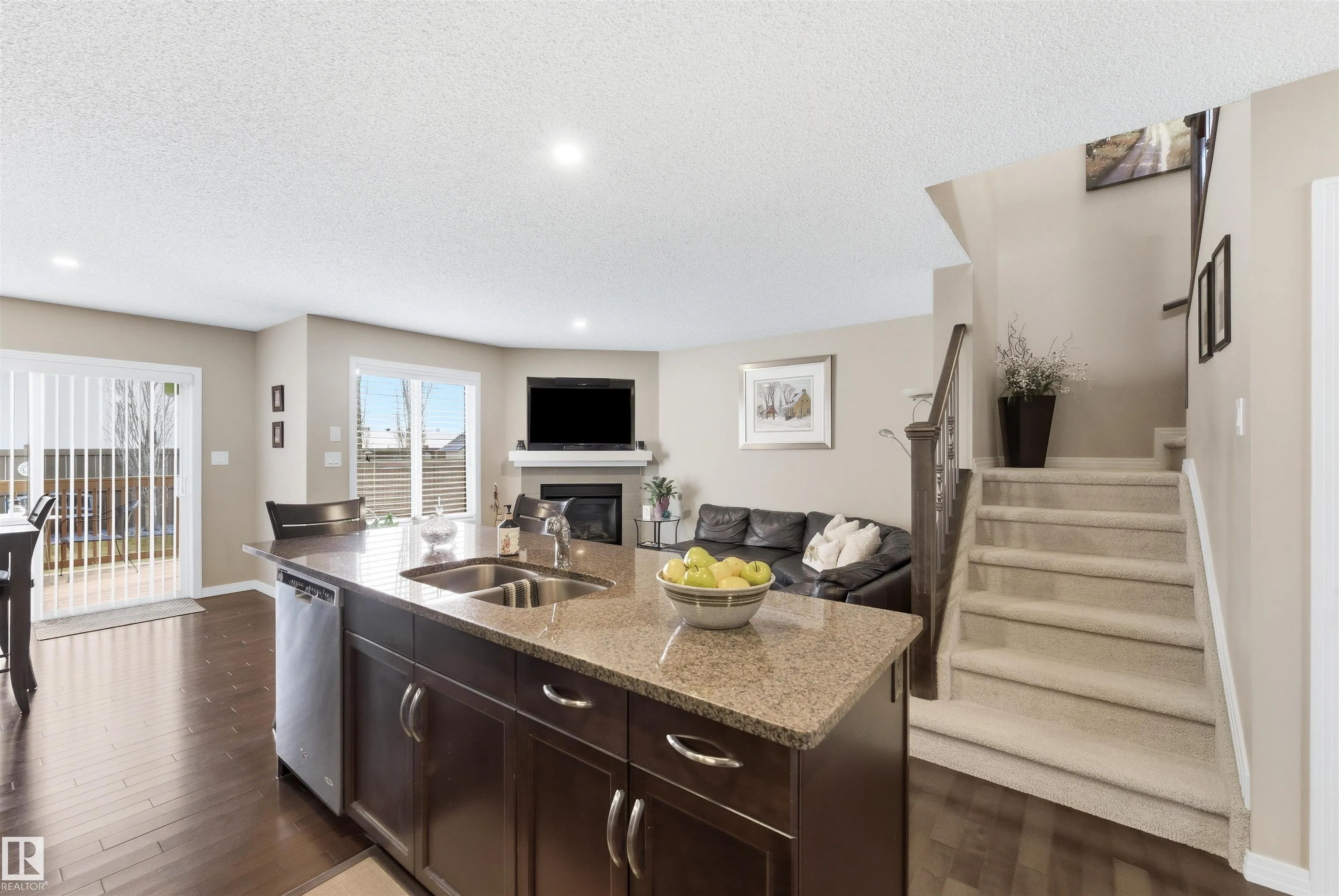 3039 Harvey CR