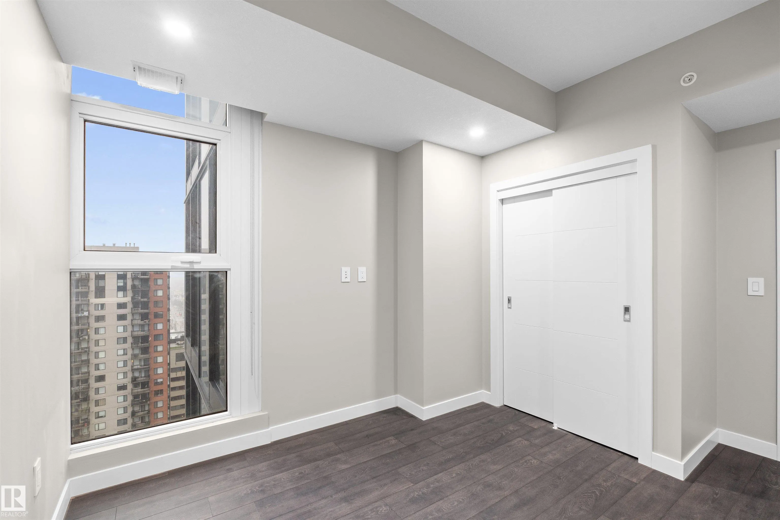 10180 103 Street