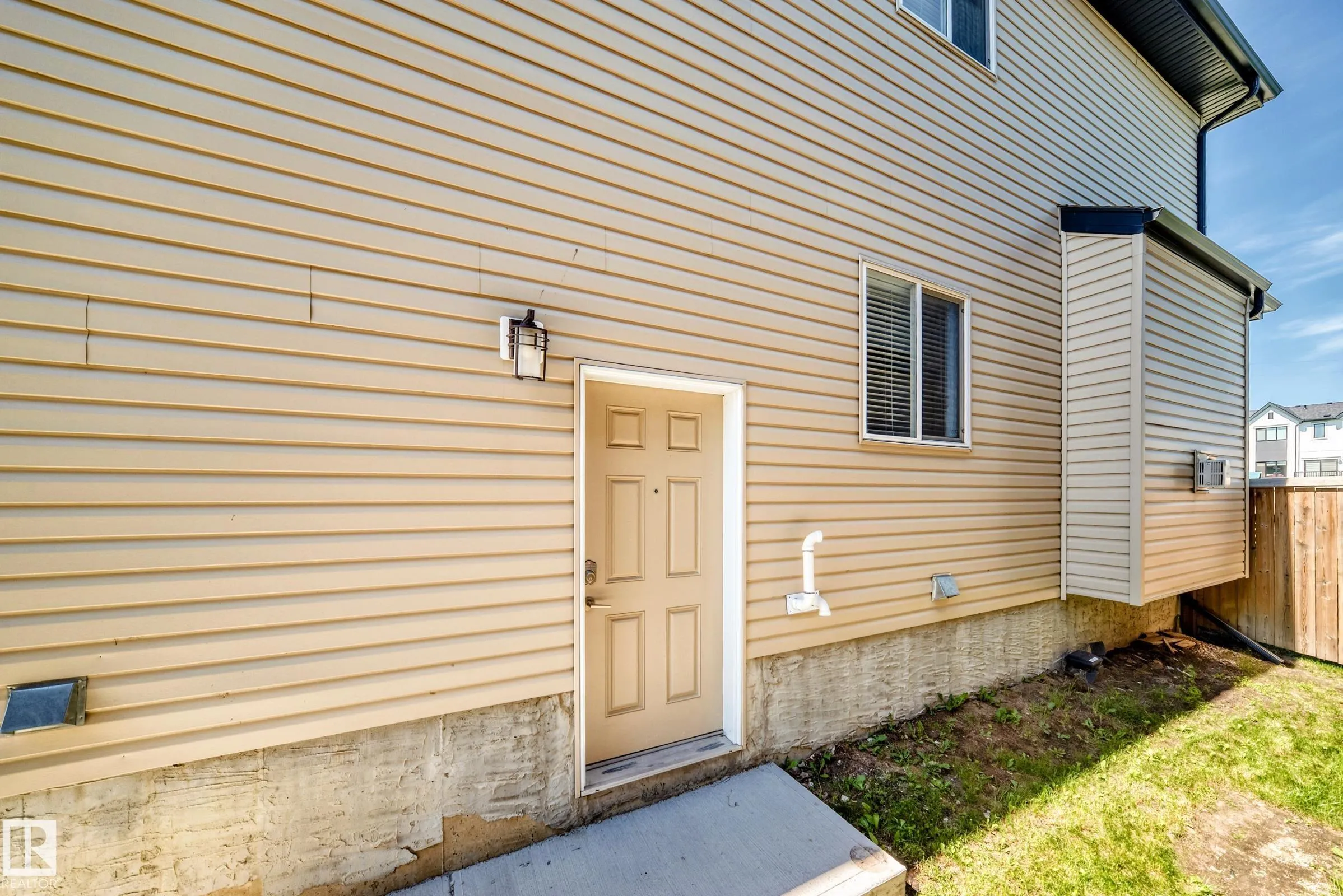 3672 Claxton Place
