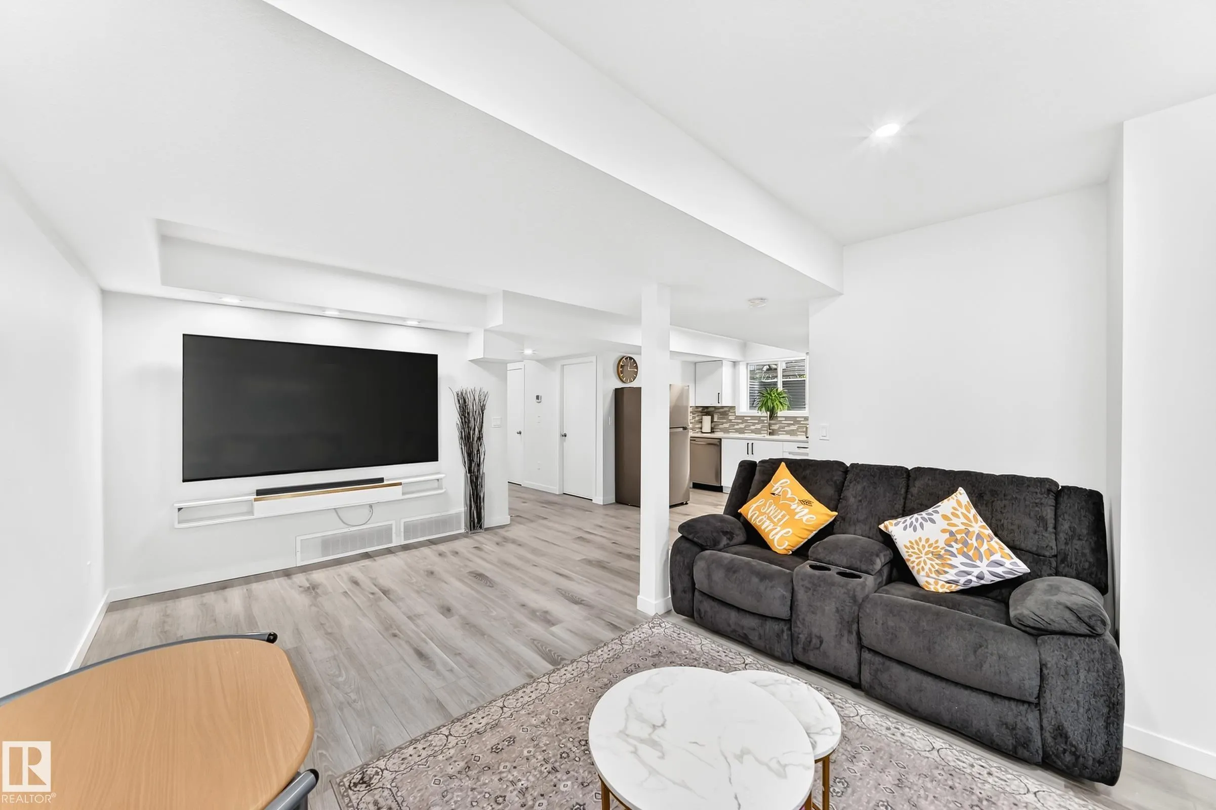 3672 Claxton Place